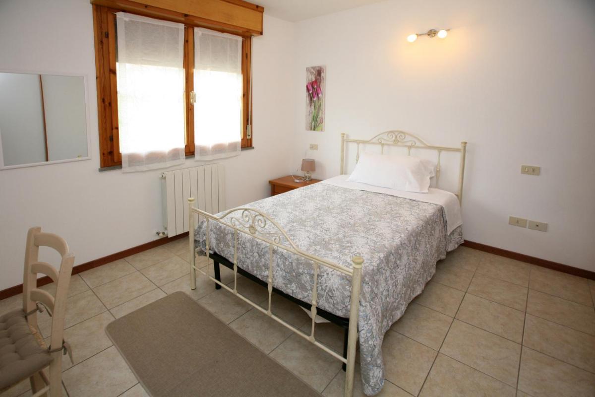 Single Room with Private External Bathroom photo 1