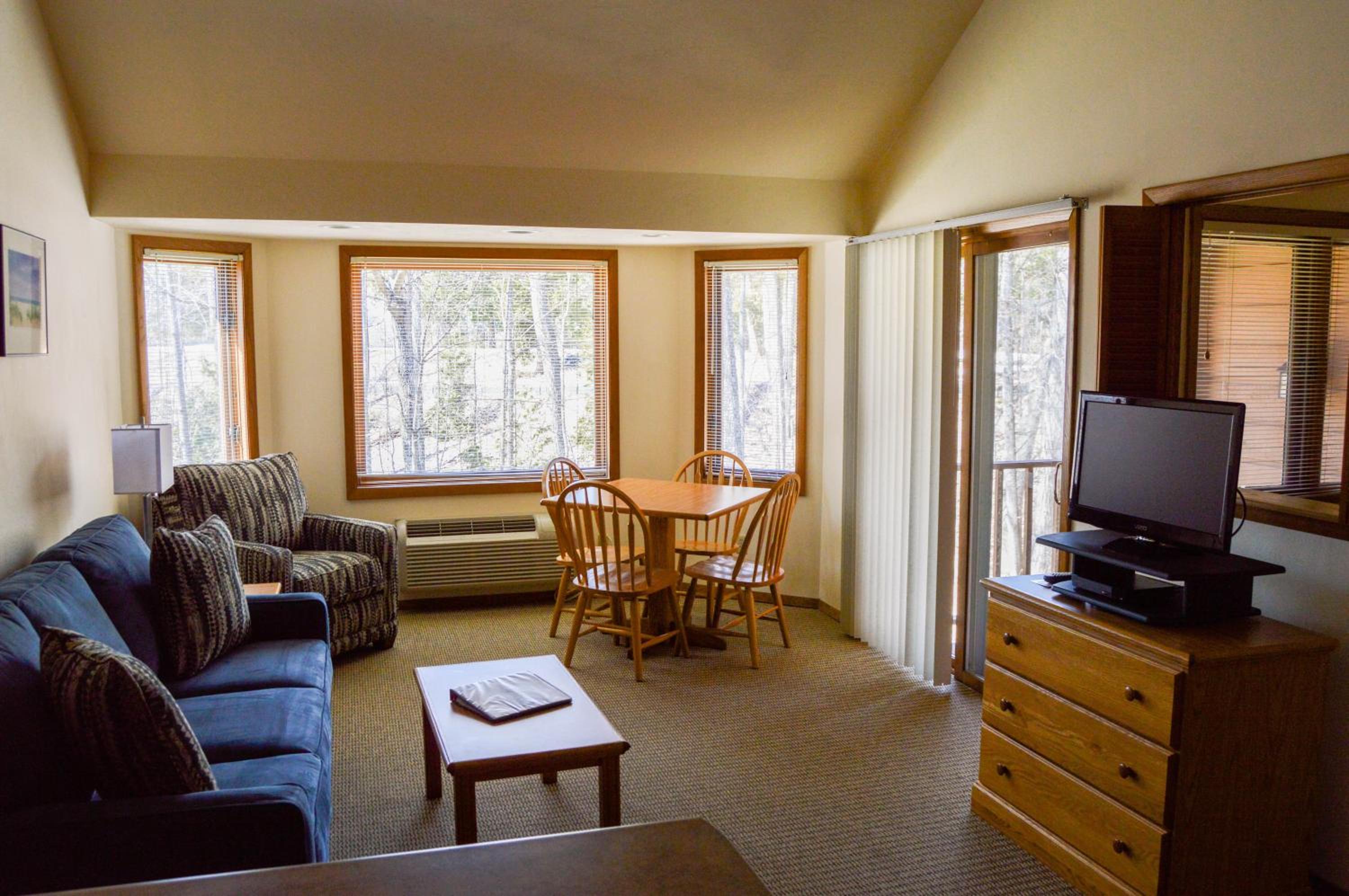 Spinnaker Loft with Two Bathrooms photo 1