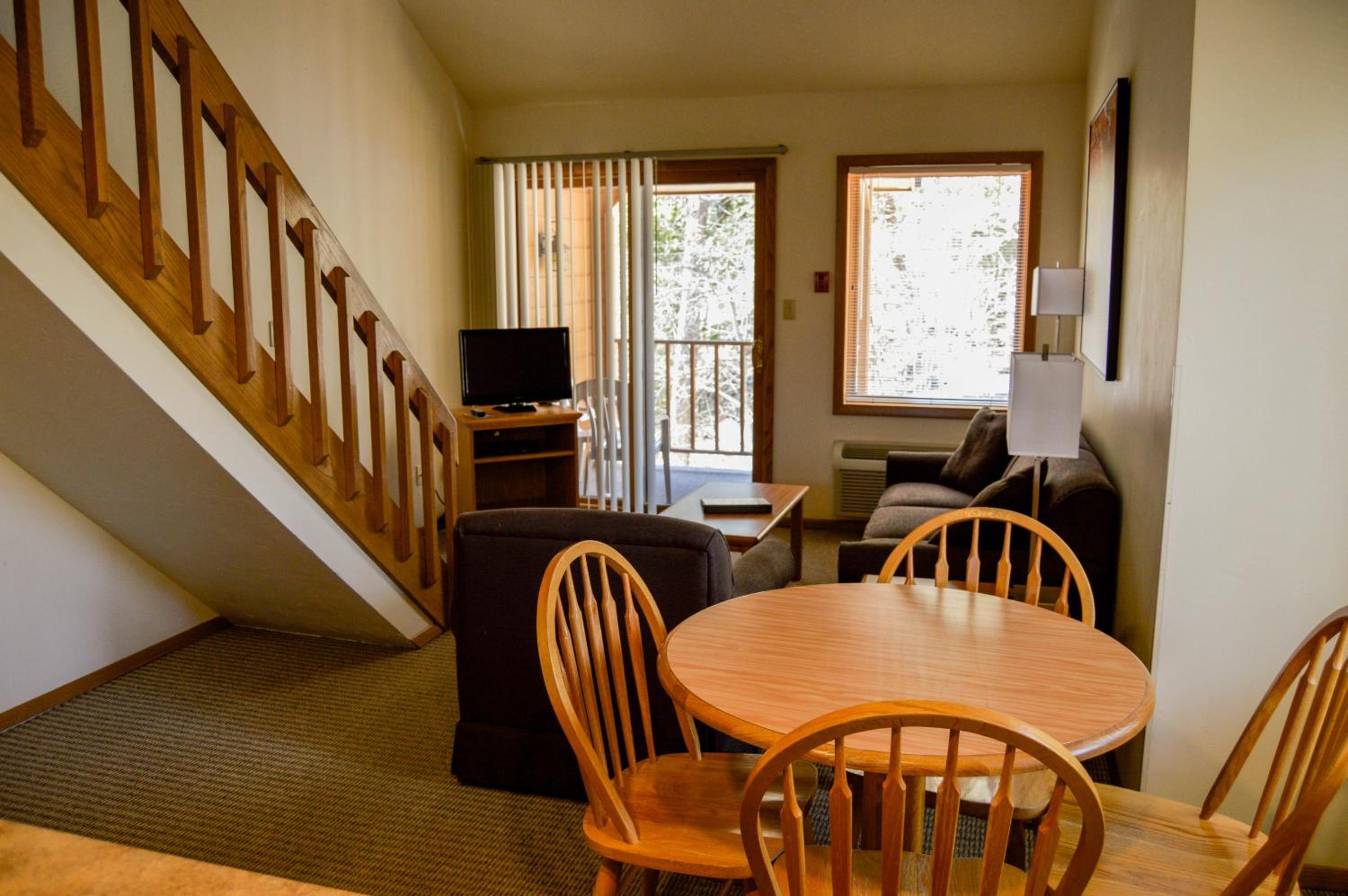 Captain's Loft with One Bathroom photo 2