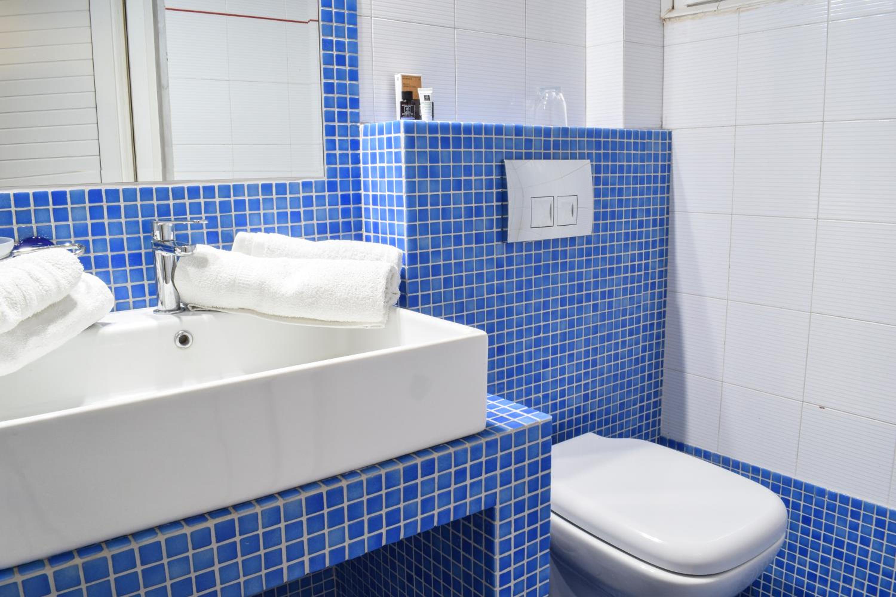 Triple Room with Terrace photo 3