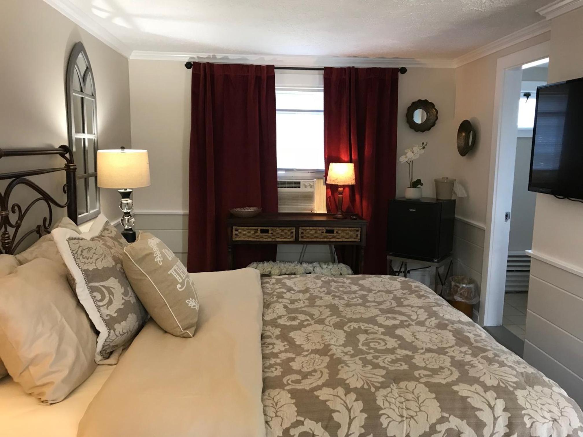 Queen Room photo 3