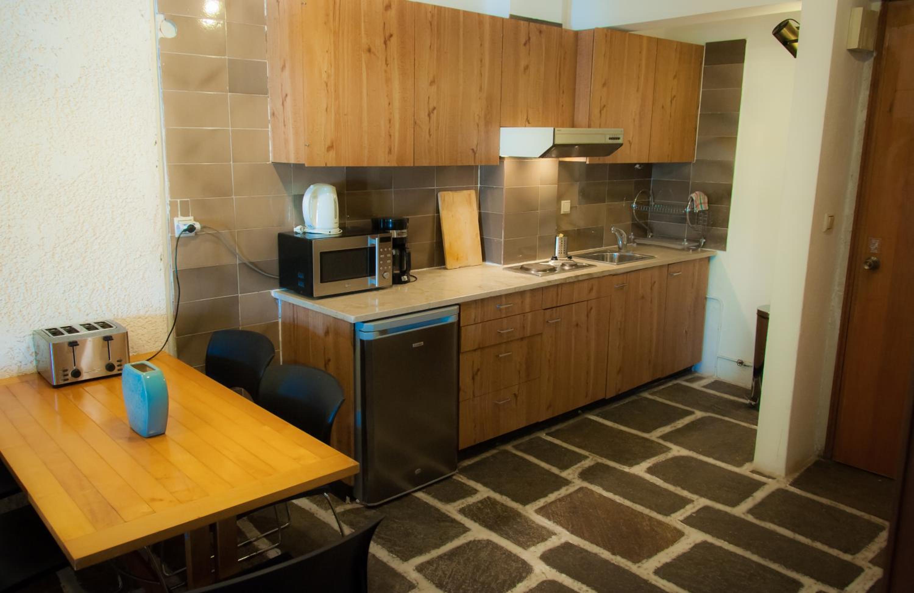Family Room - Photo 17