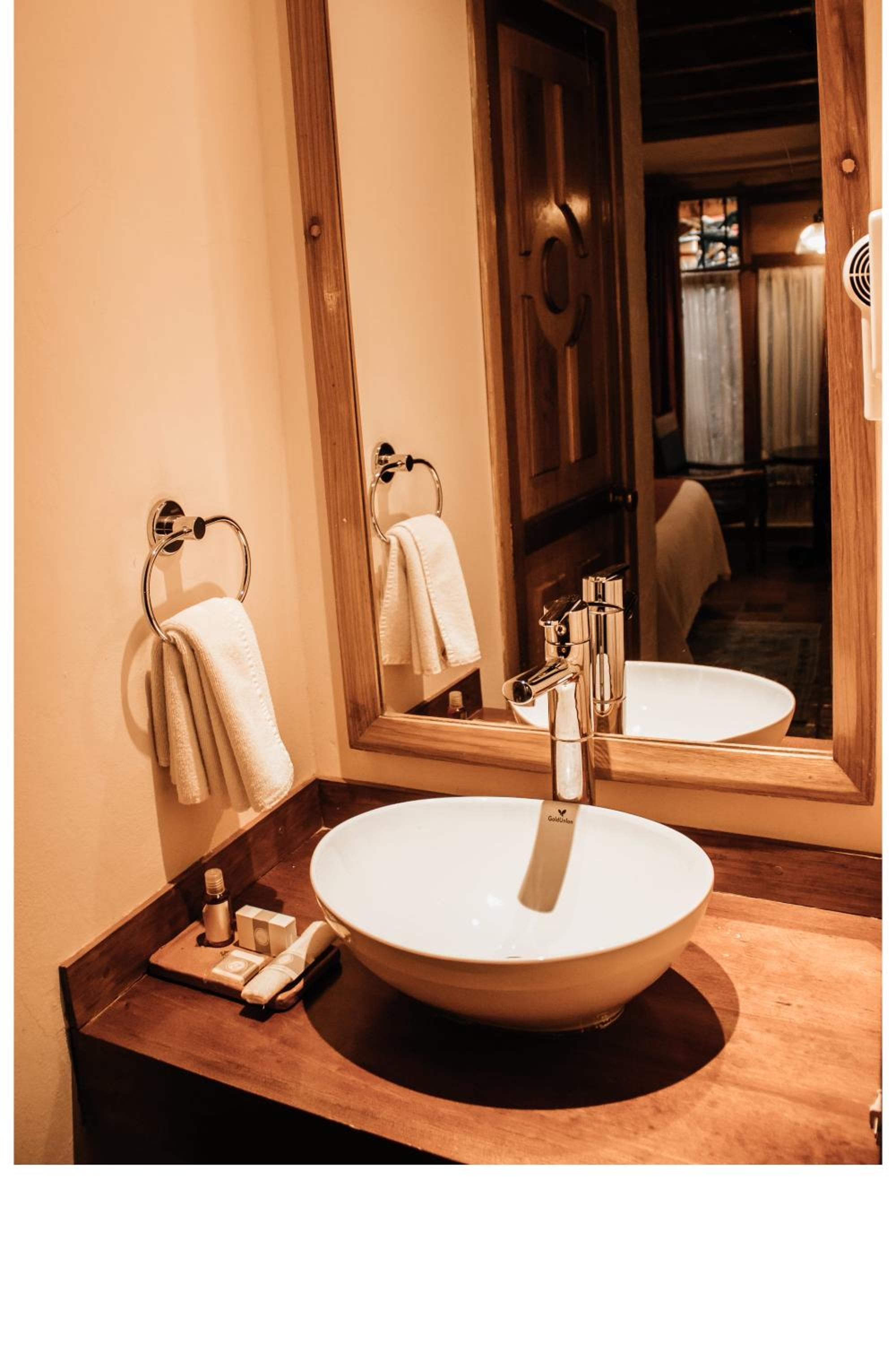 Double Room with Two Double Beds - Photo 7