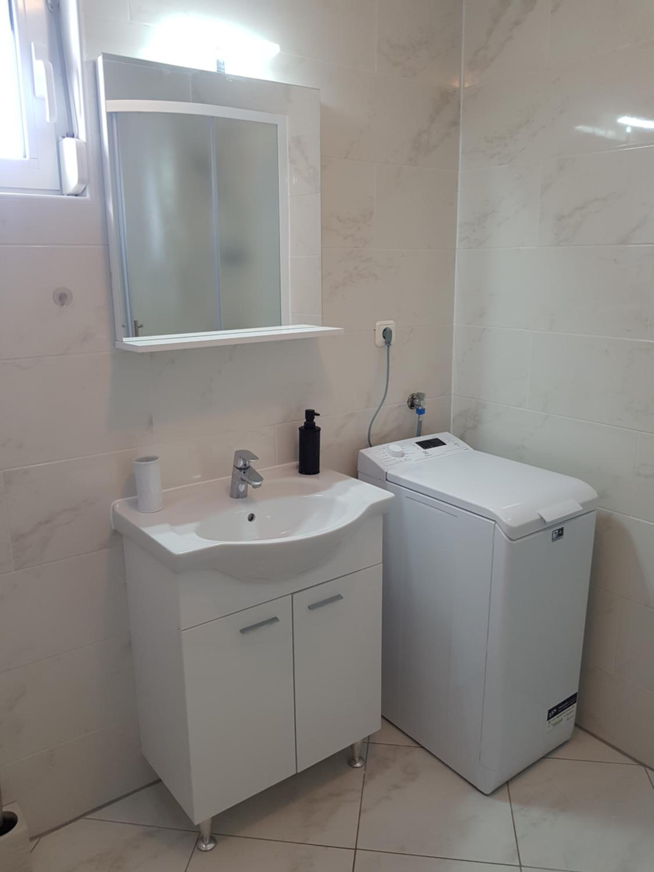 Two-Bedroom Apartment - Photo 8