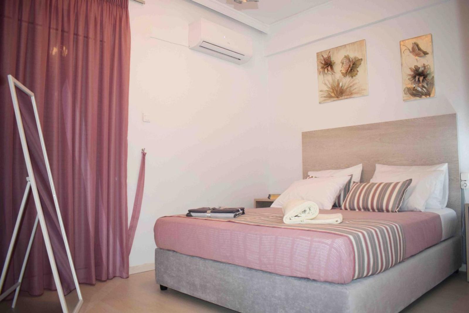 One-Bedroom Apartment With Balcony