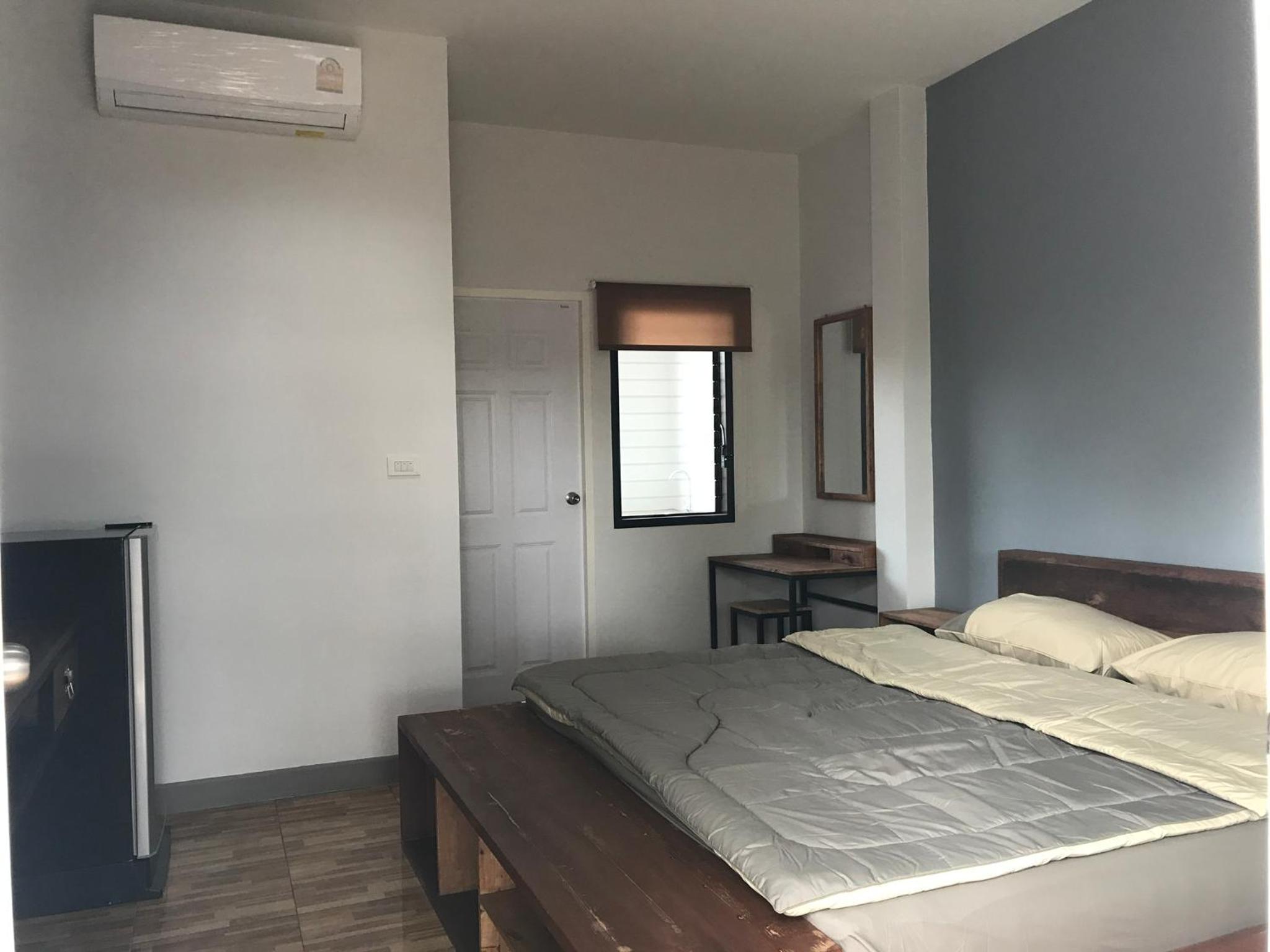 Budget Double Room - Photo 2