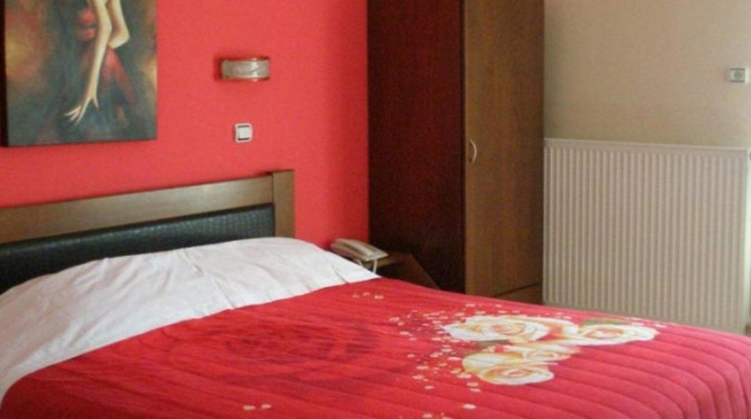 Double or Twin Room - Photo 7