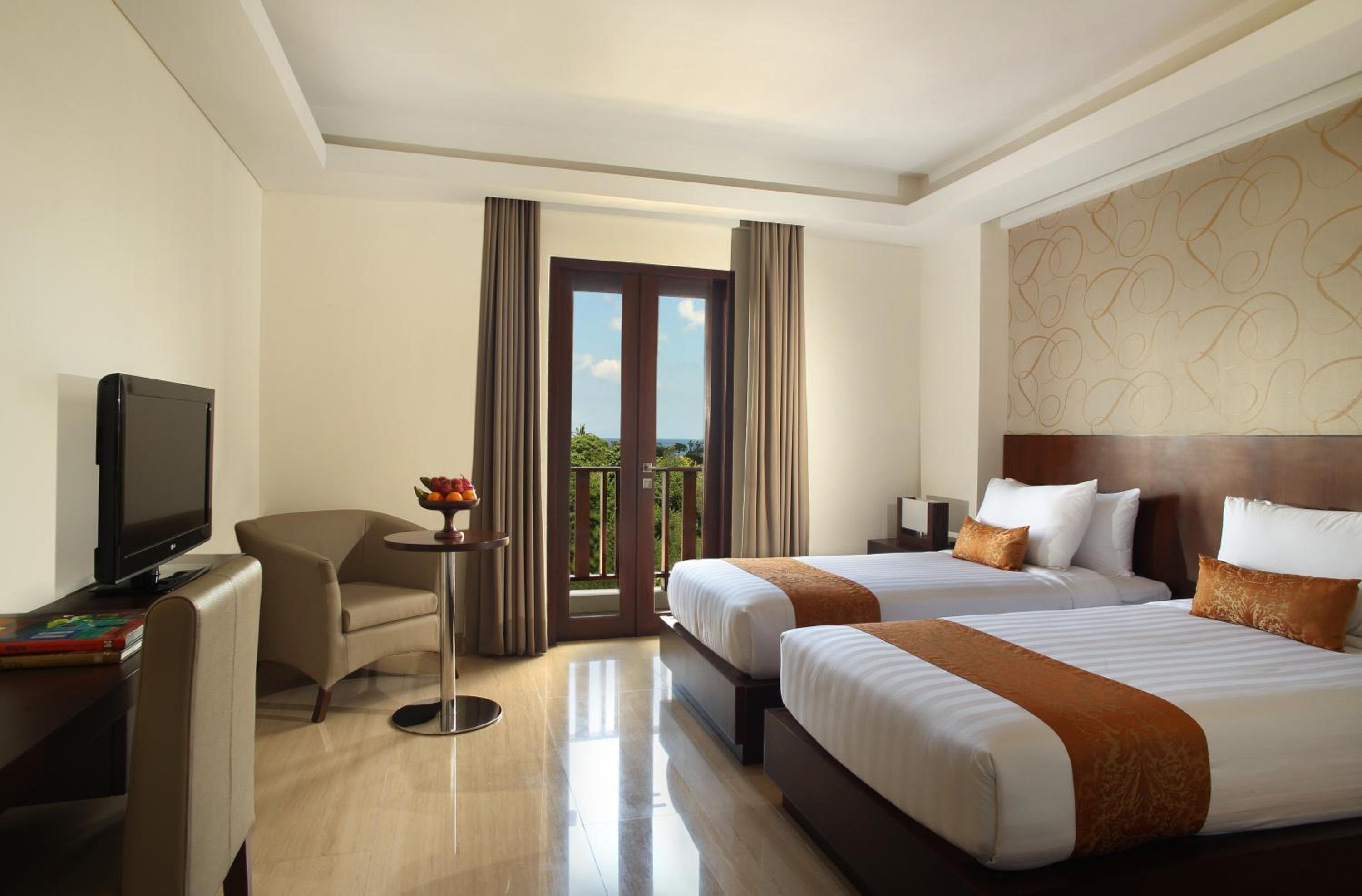 Deluxe Double or Twin Room Balcony - Photo 2