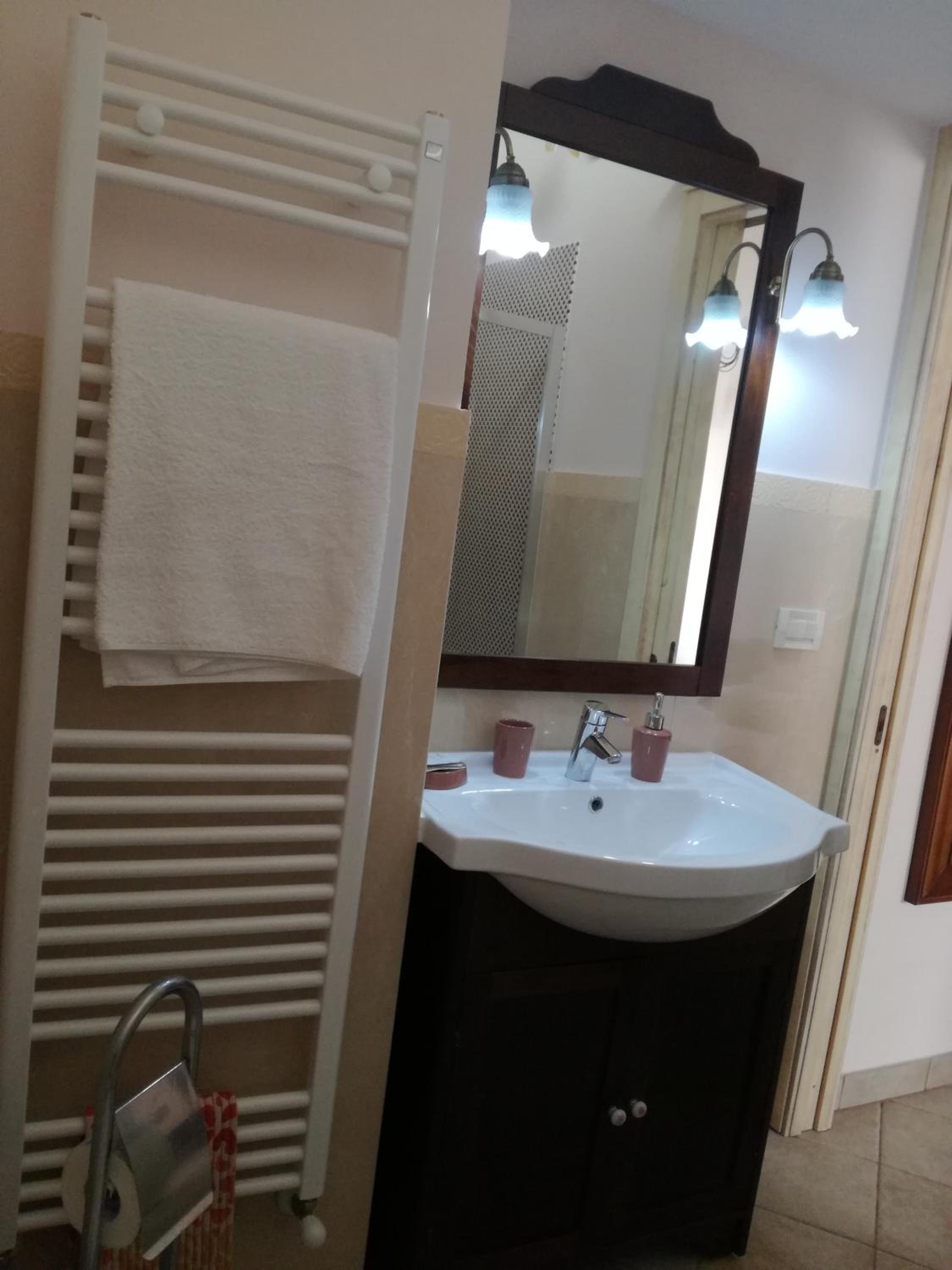 Triple Room with Private Bathroom photo 3