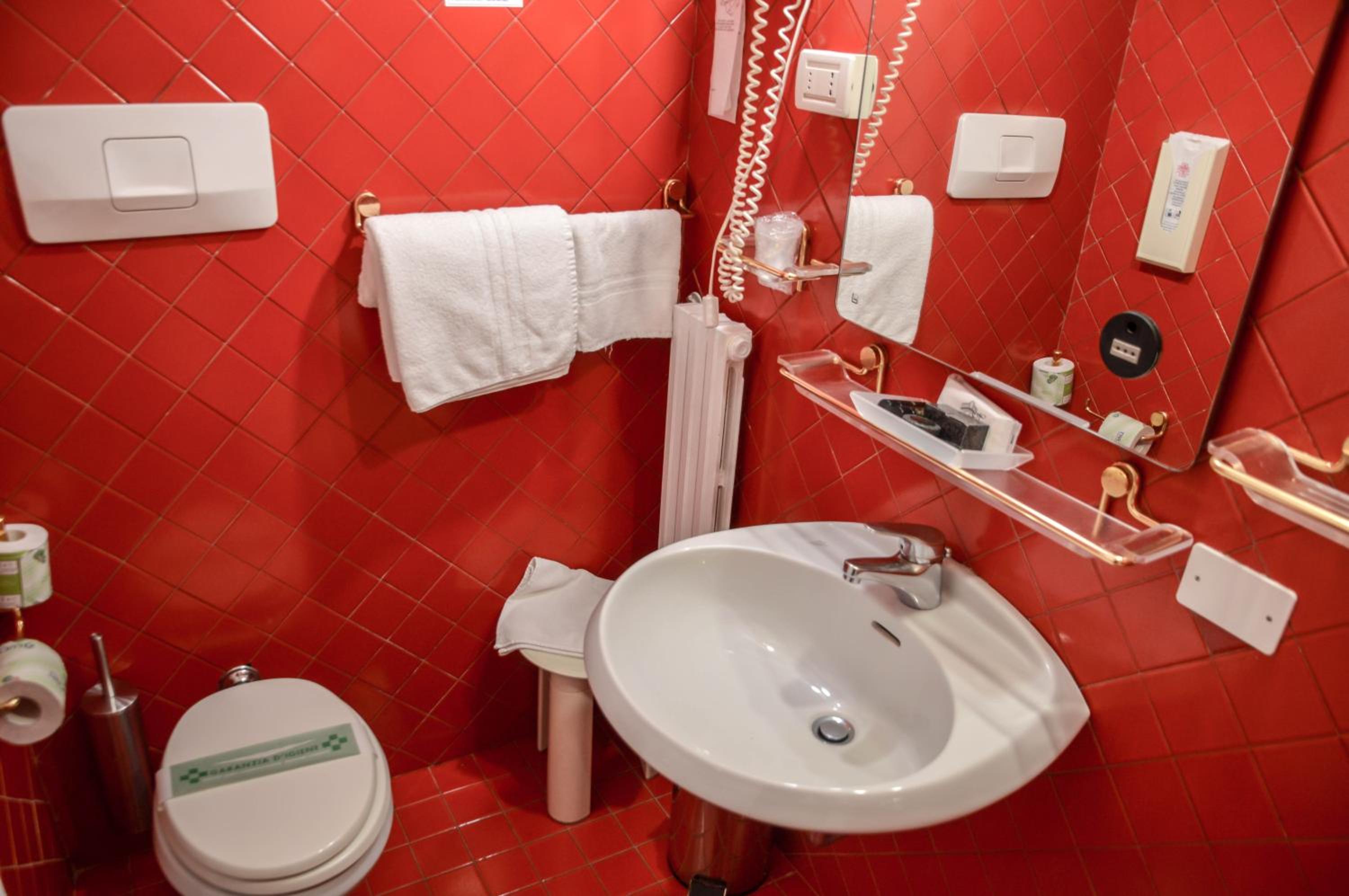 Single Room photo 2
