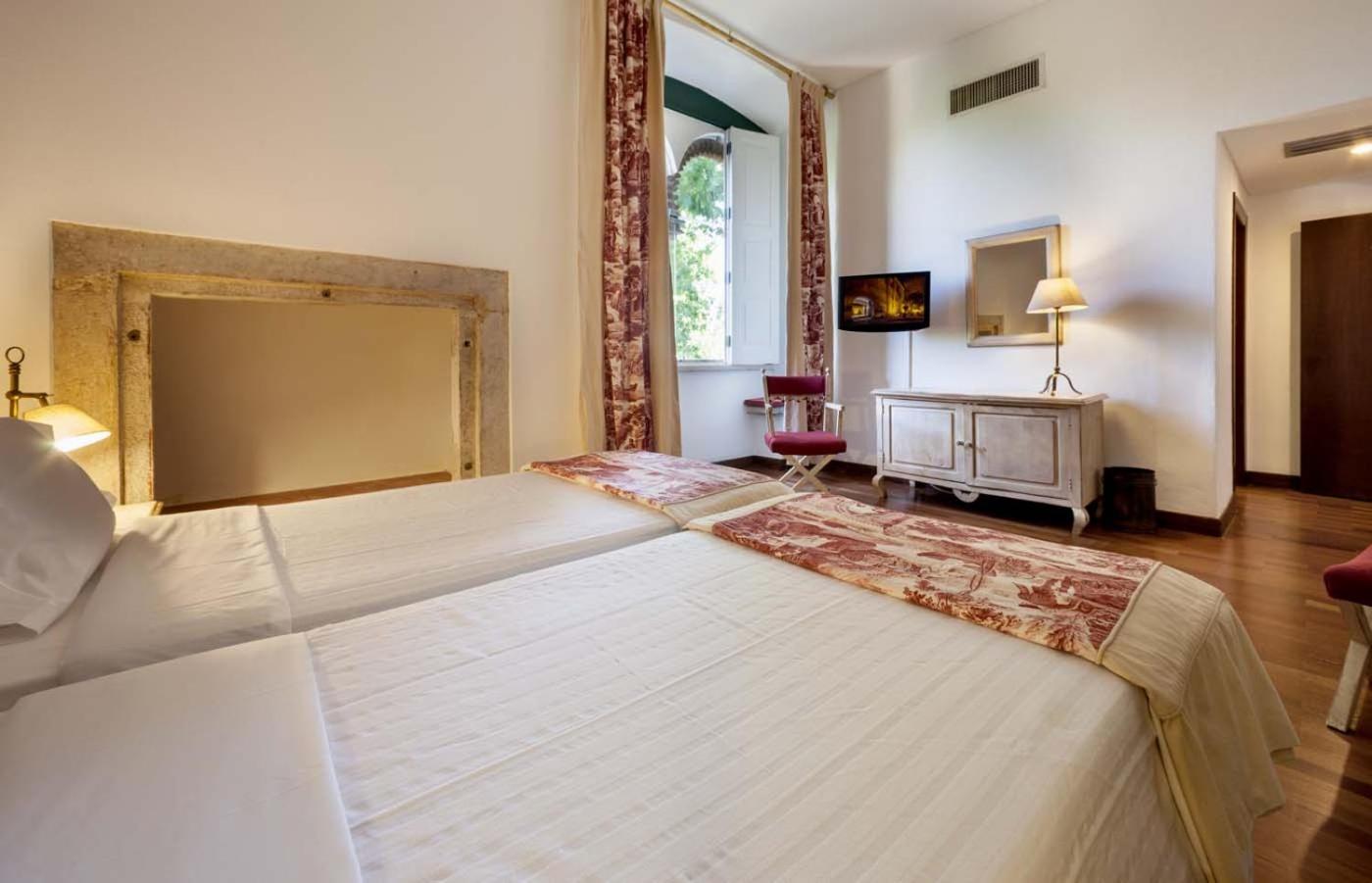 Standard Double Room - Photo 7