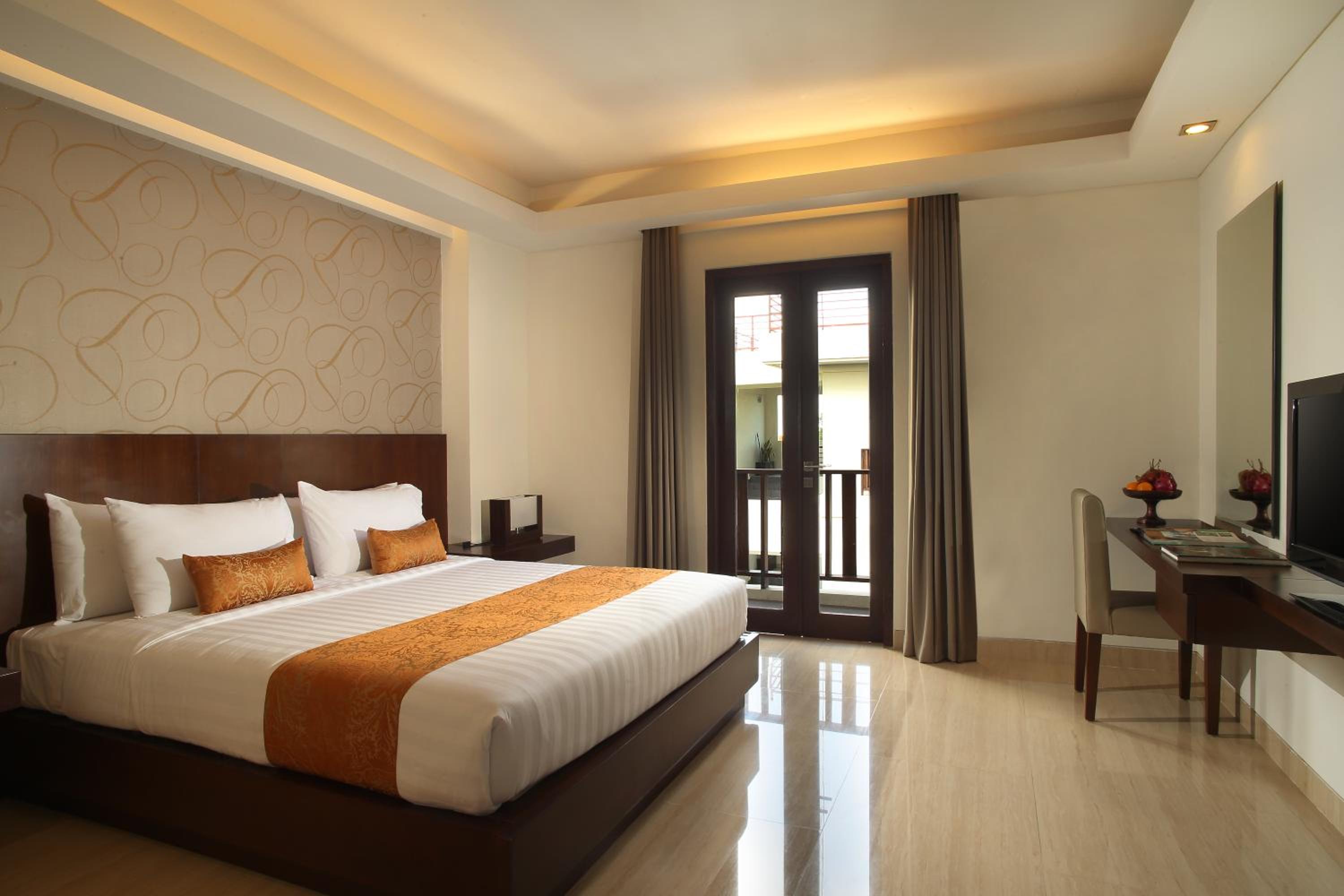 Deluxe Double or Twin Room Balcony - Photo 1