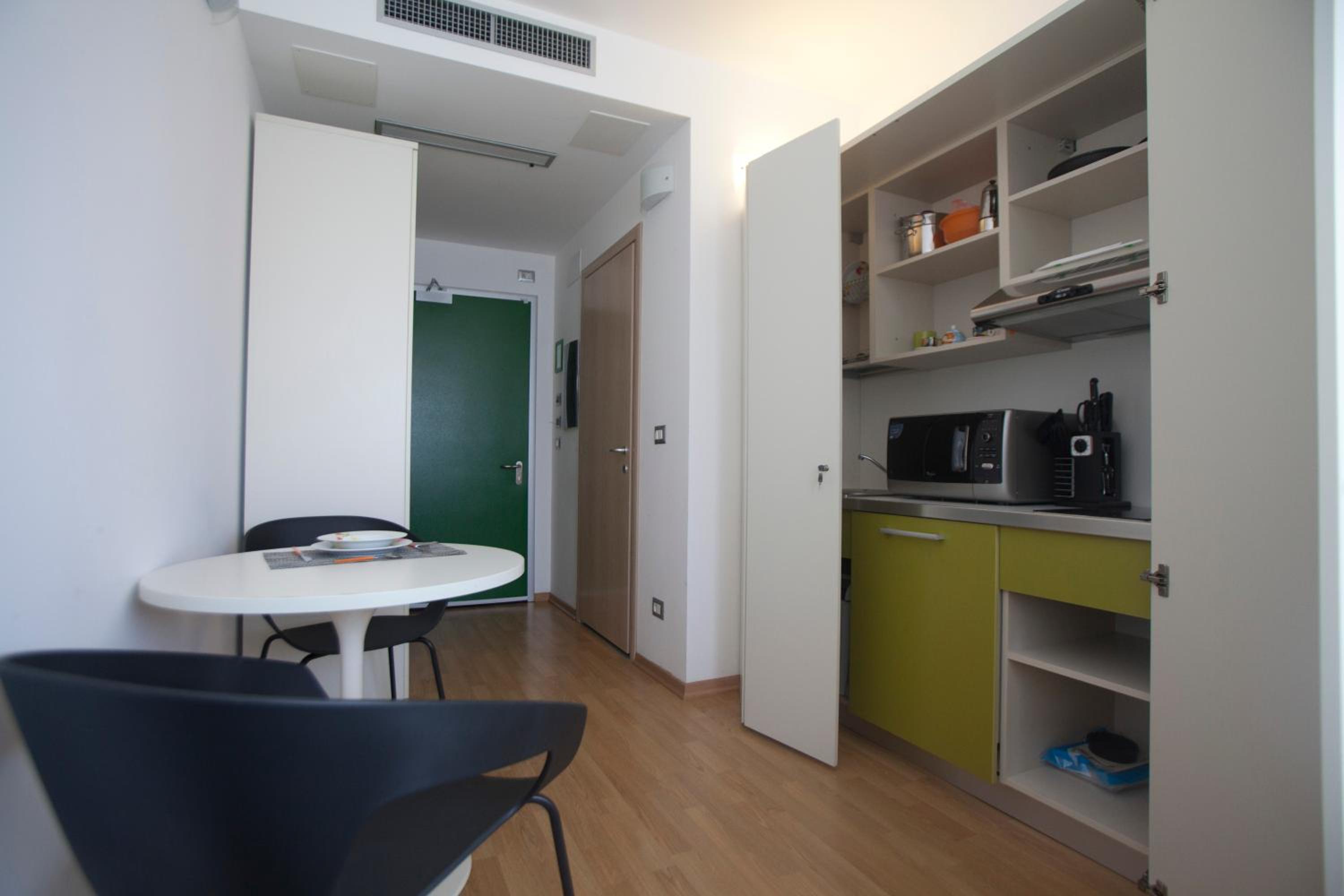 Studio (1 Adult) - Photo 14