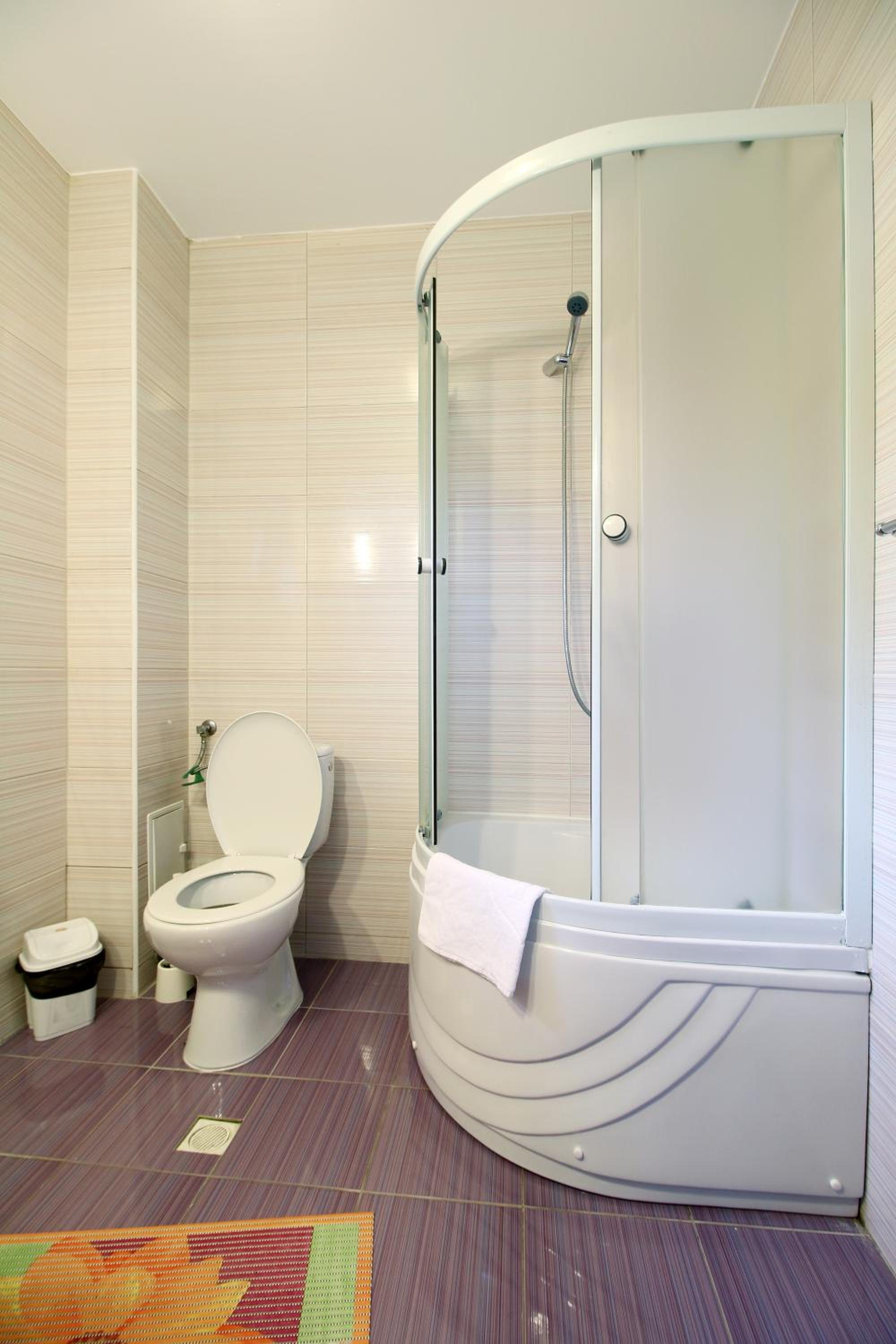 Large Double or Twin Room - Photo 8