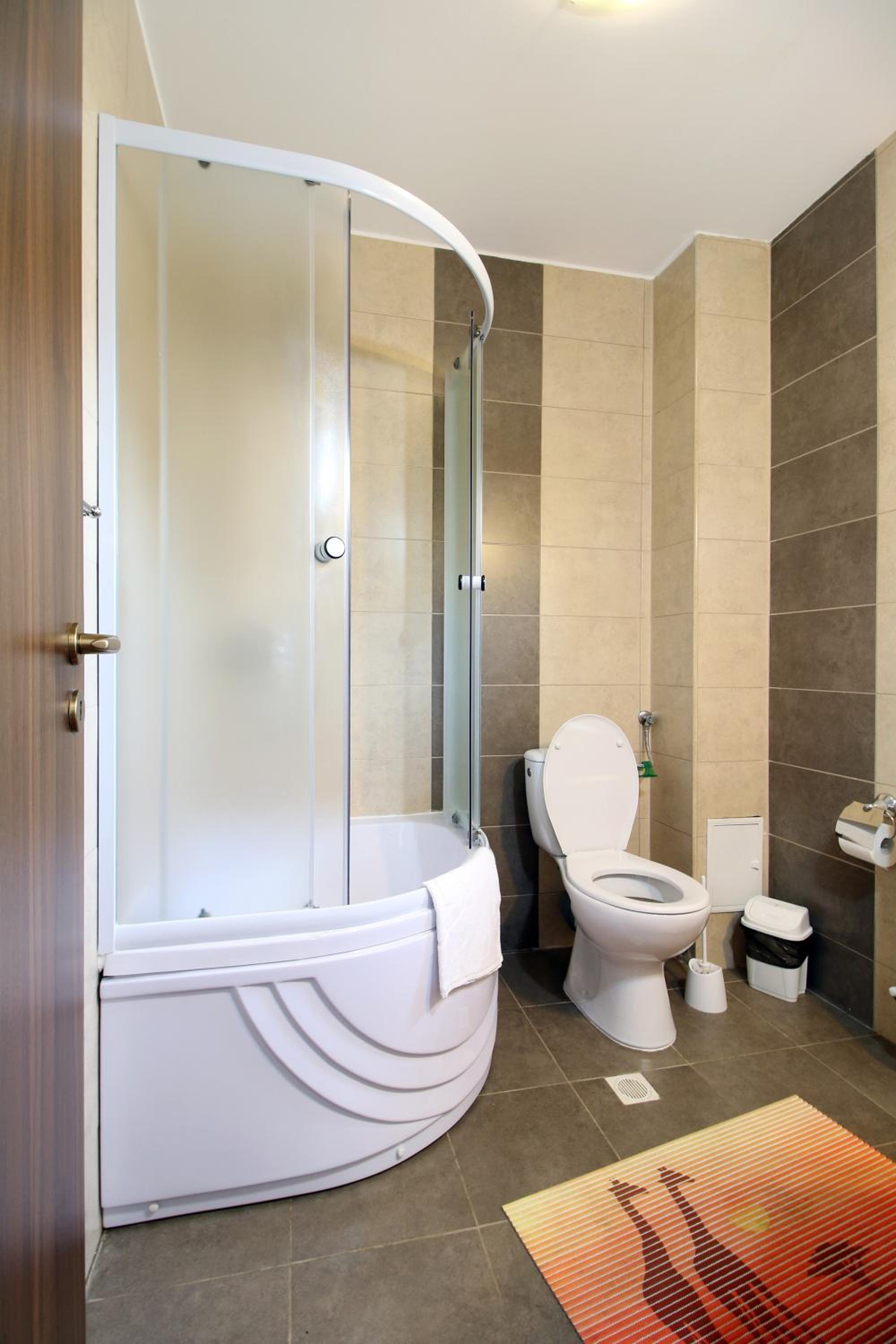Large Double or Twin Room - Photo 7