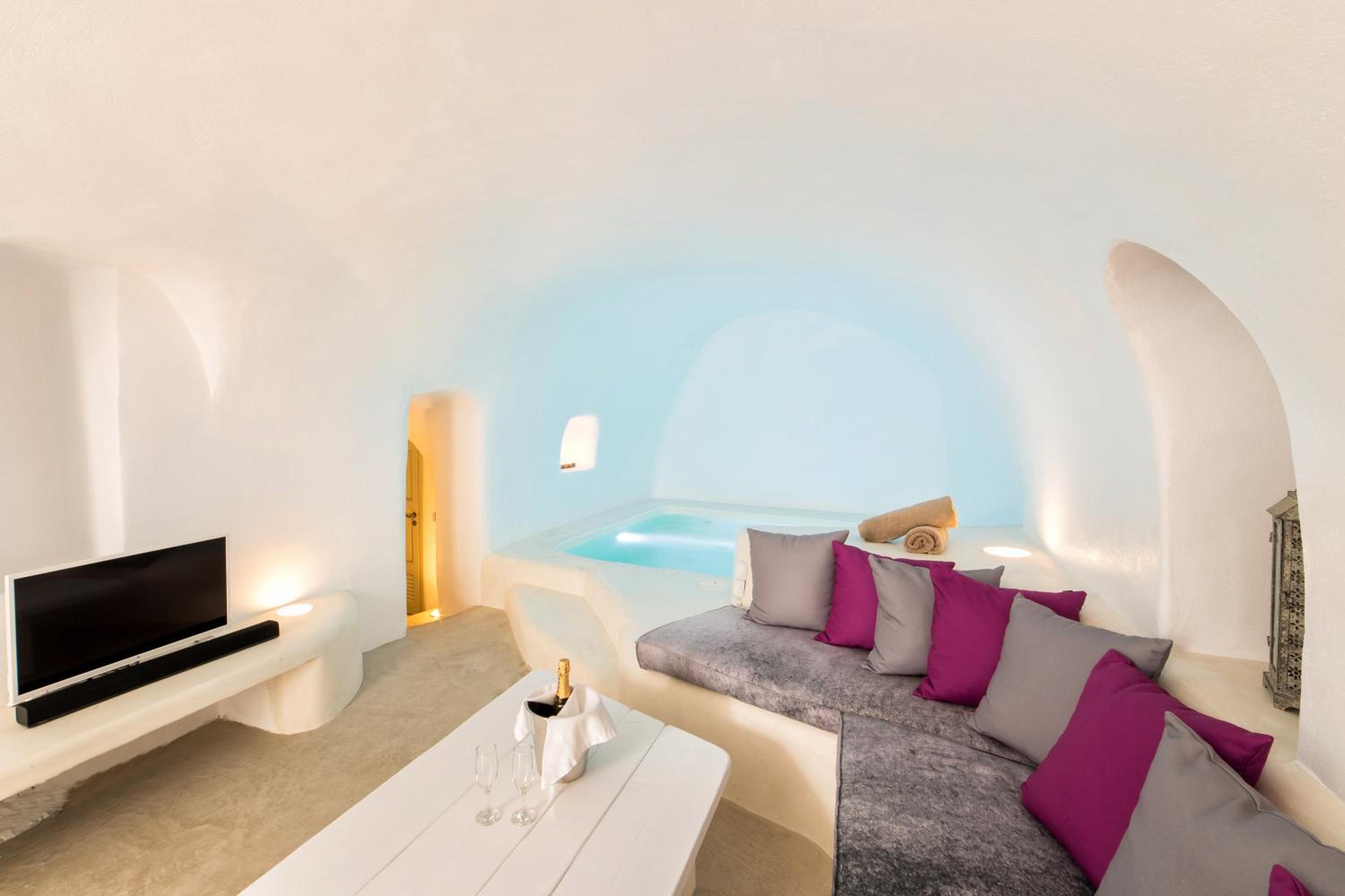 Two-Bedroom Villa with Indoor Hot Tub photo 3