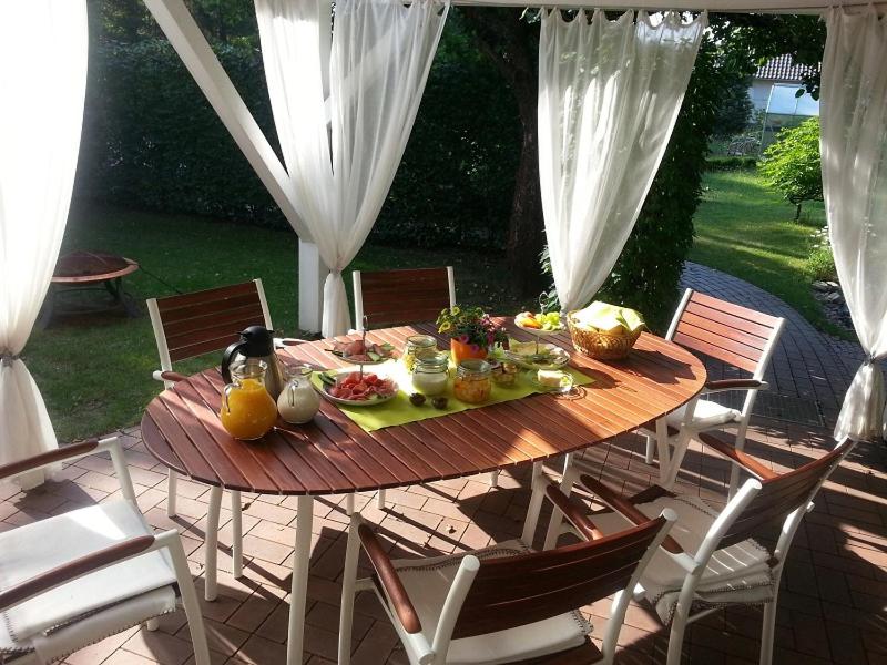 Apartment with Terrace photo 2