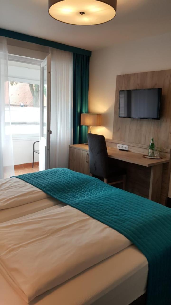 Double Room - Photo 6