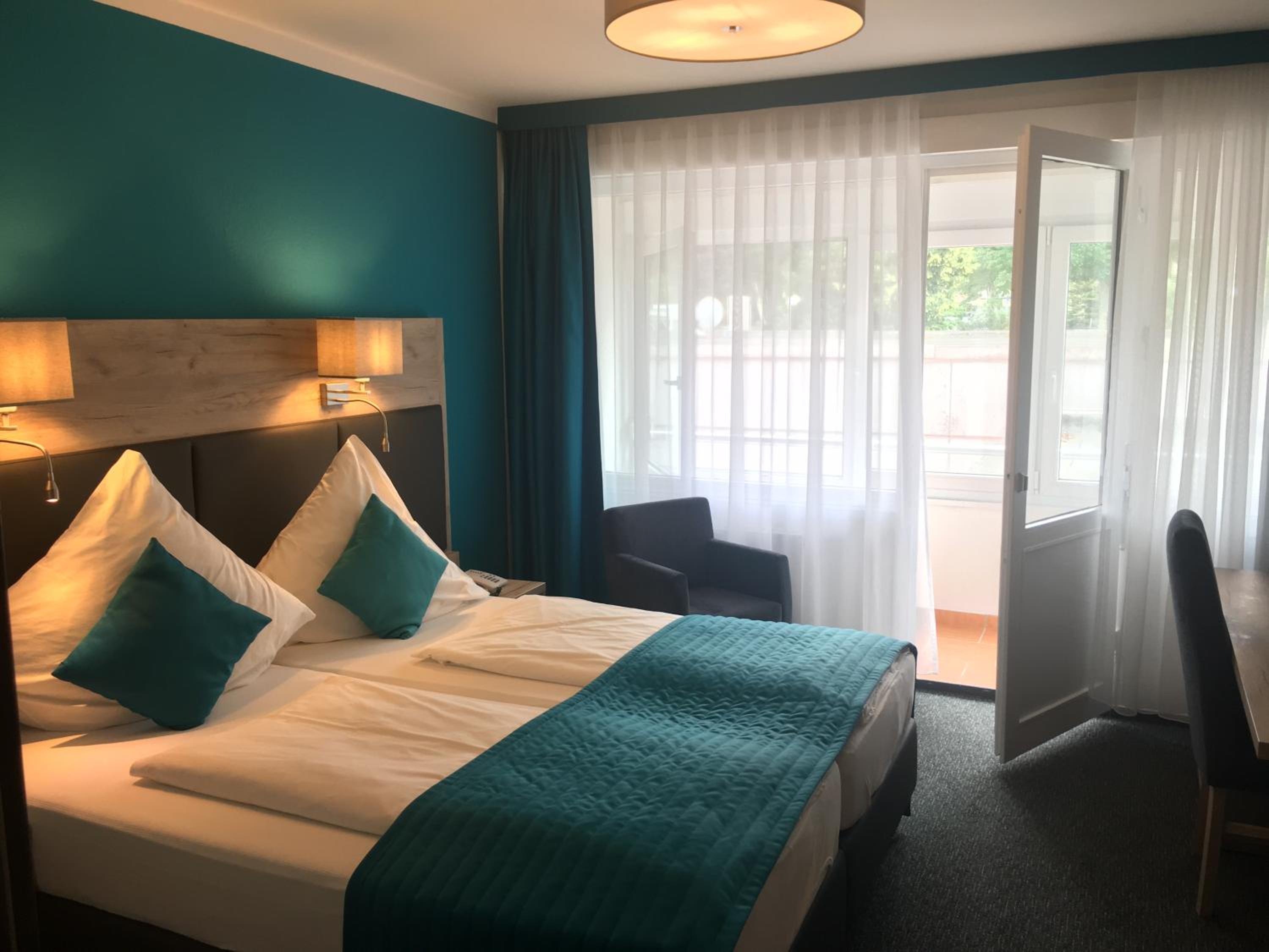Double Room - Photo 7