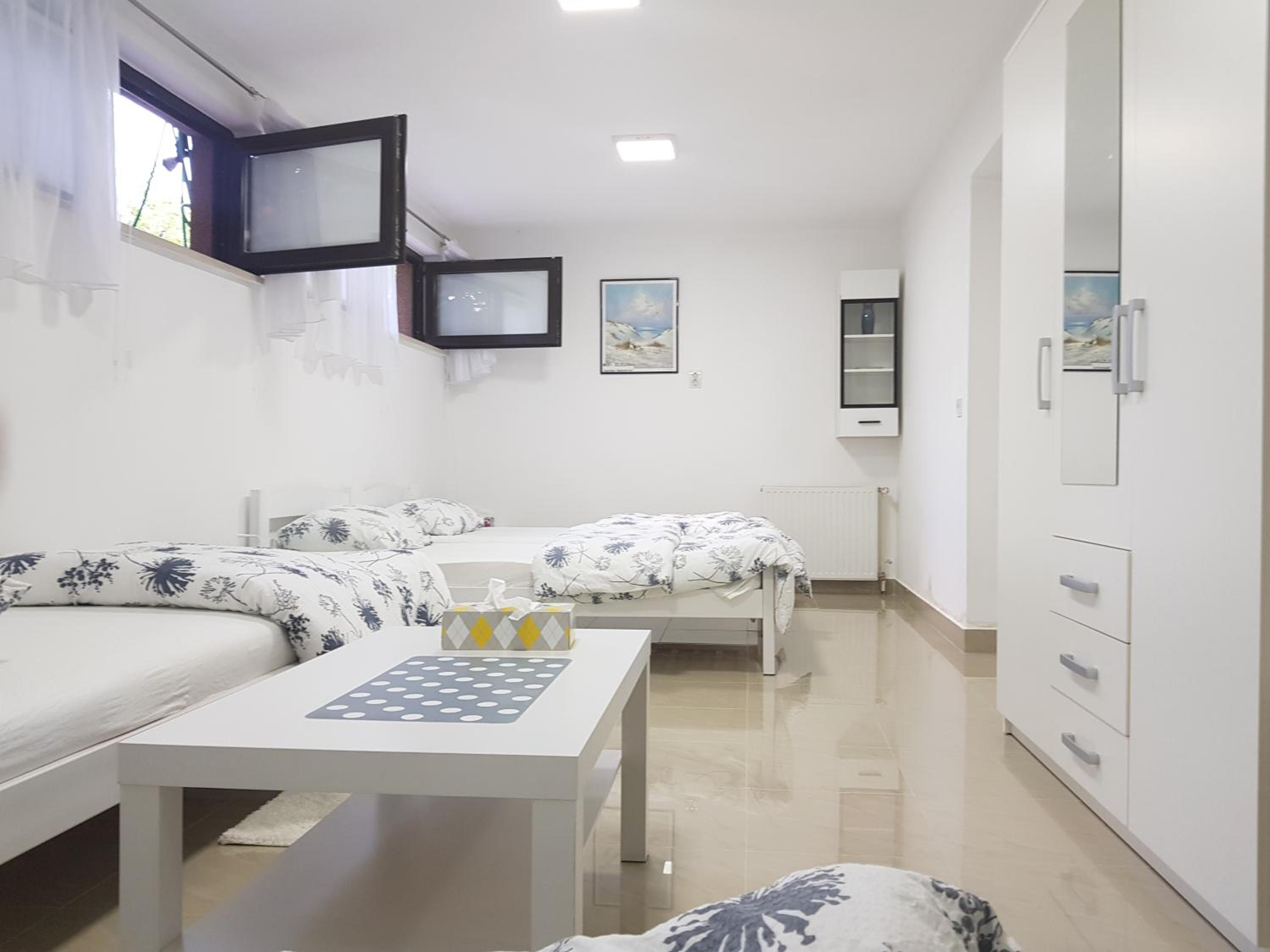Apartment - Photo 41