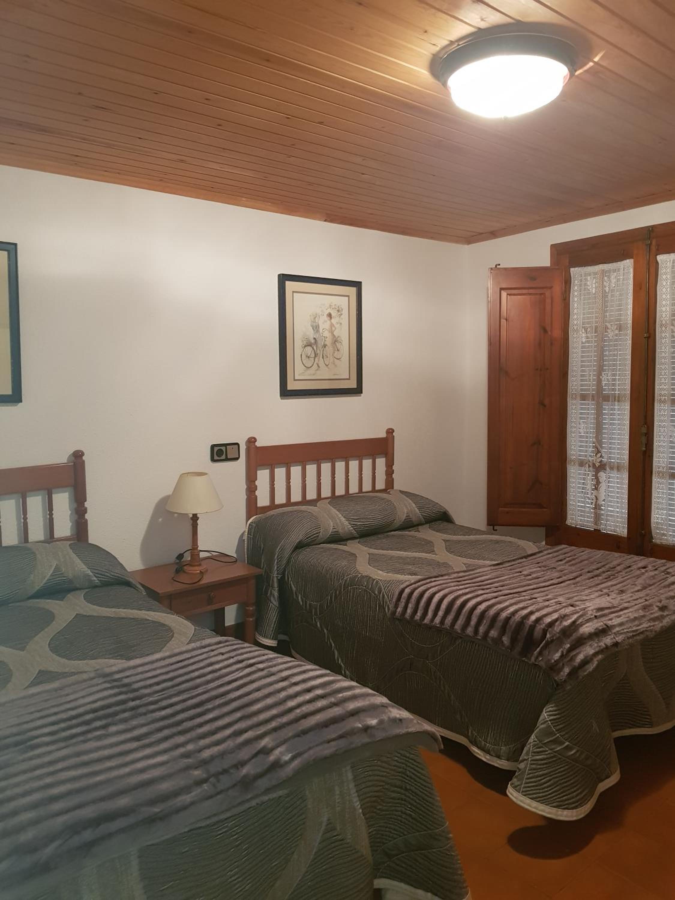 Apartamento de Seis Dormitorios
