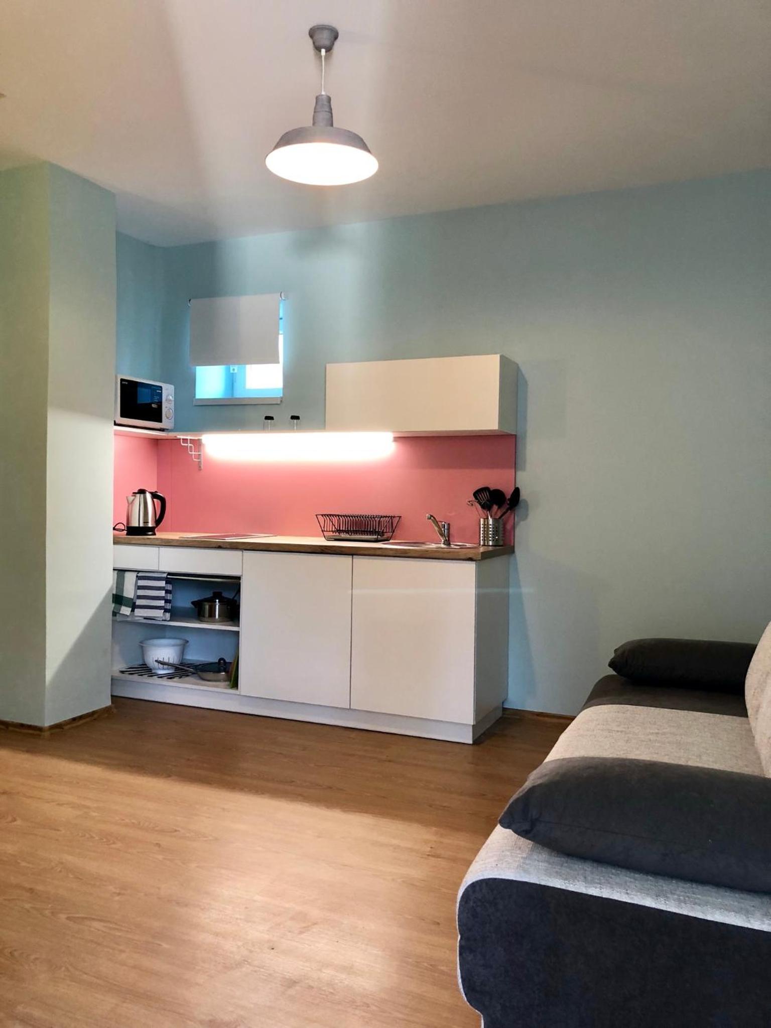 One-Bedroom Apartment - Photo 6