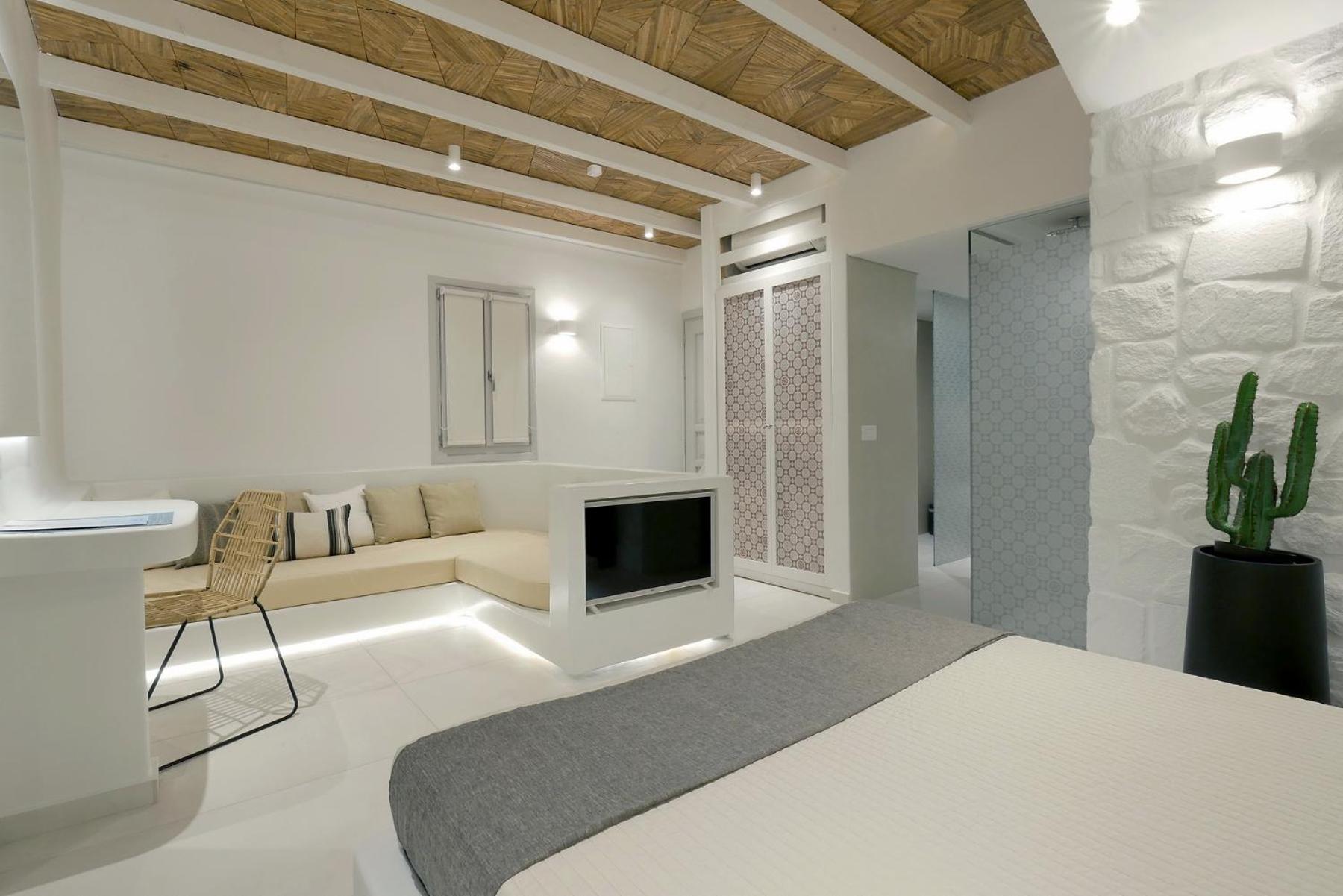 Superior Room / Garden View - Photo 11
