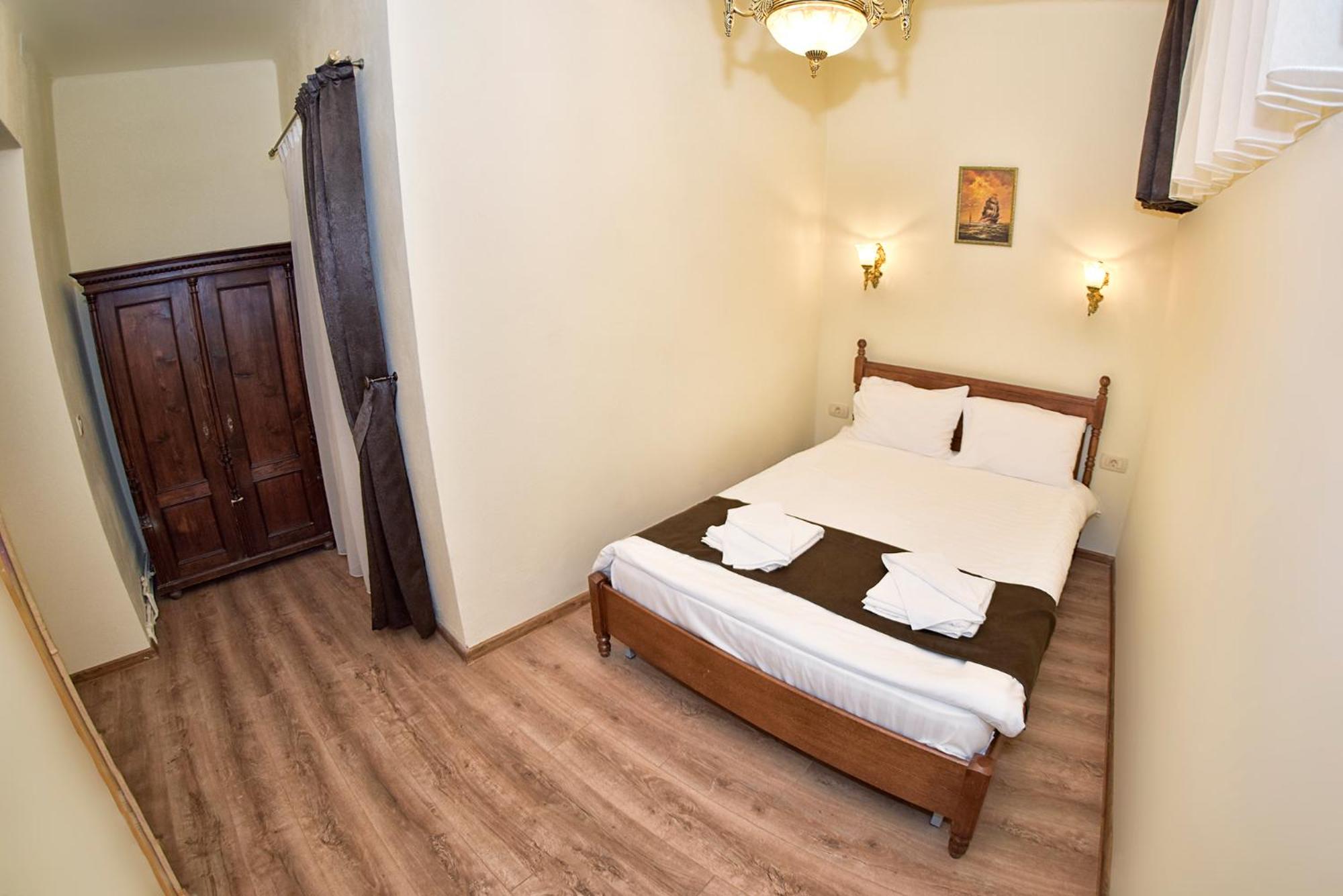 Deluxe Suite photo 1