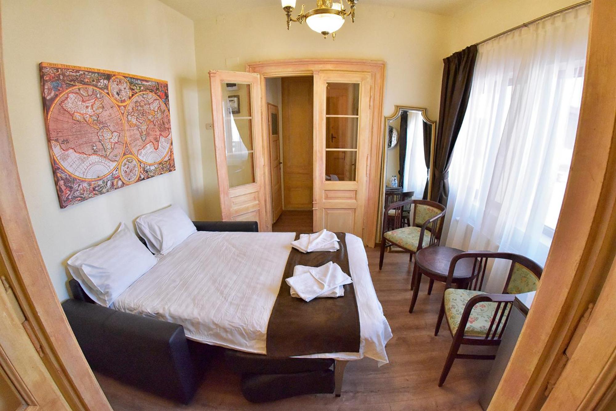 Deluxe Suite photo 2