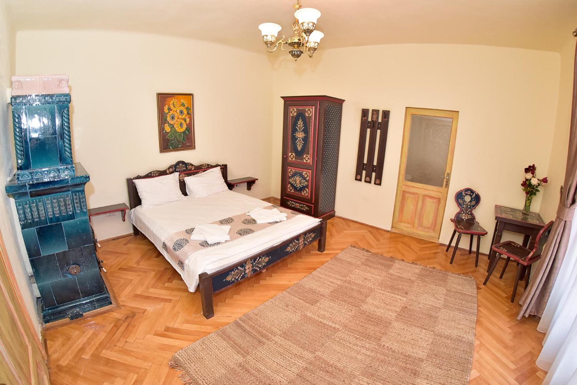 Deluxe Two-Bedroom Apartment photo 1