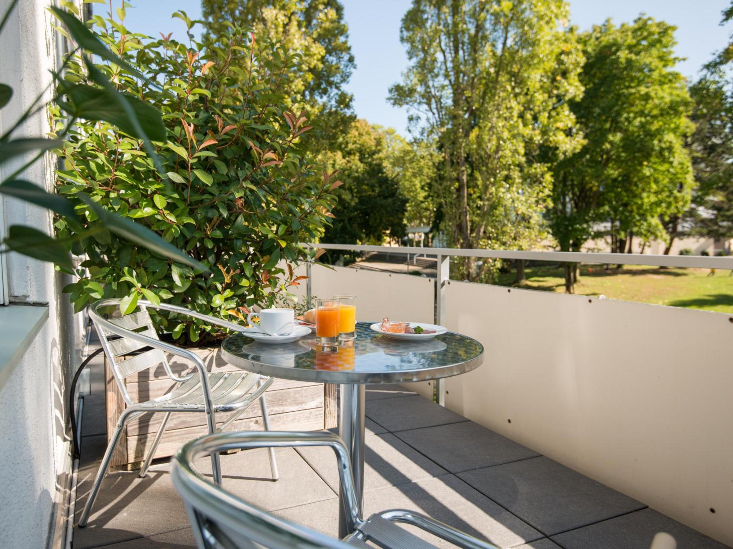 Double Room with Balcony - Photo 4