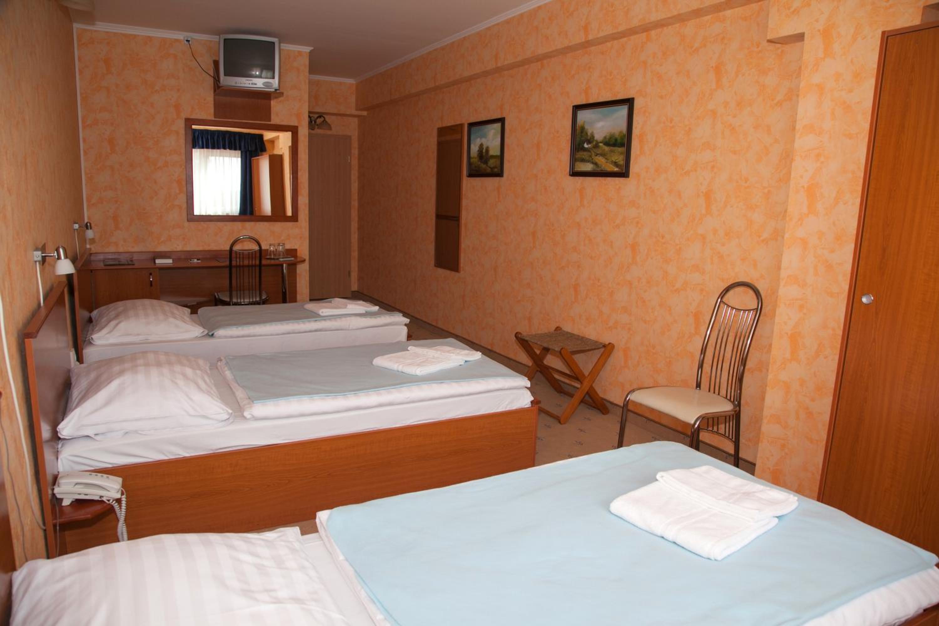 Triple Room - Photo 4