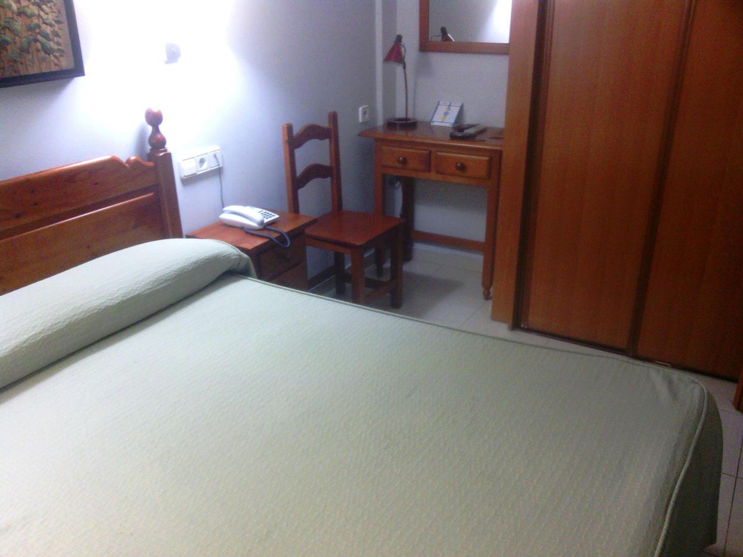 Double Room - Photo 2