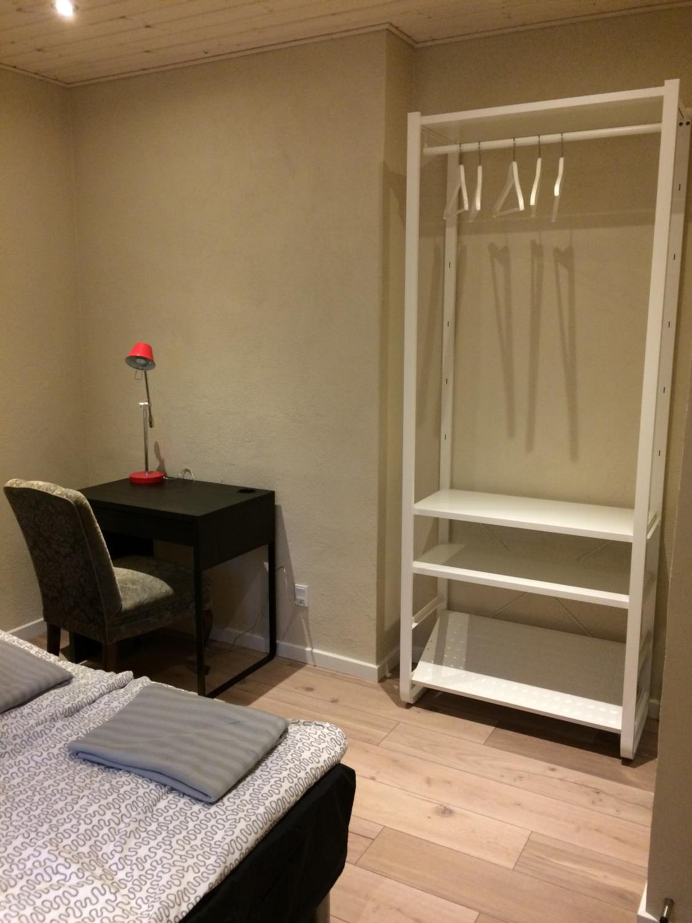 Twin Room with Private Bathroom - Photo 1