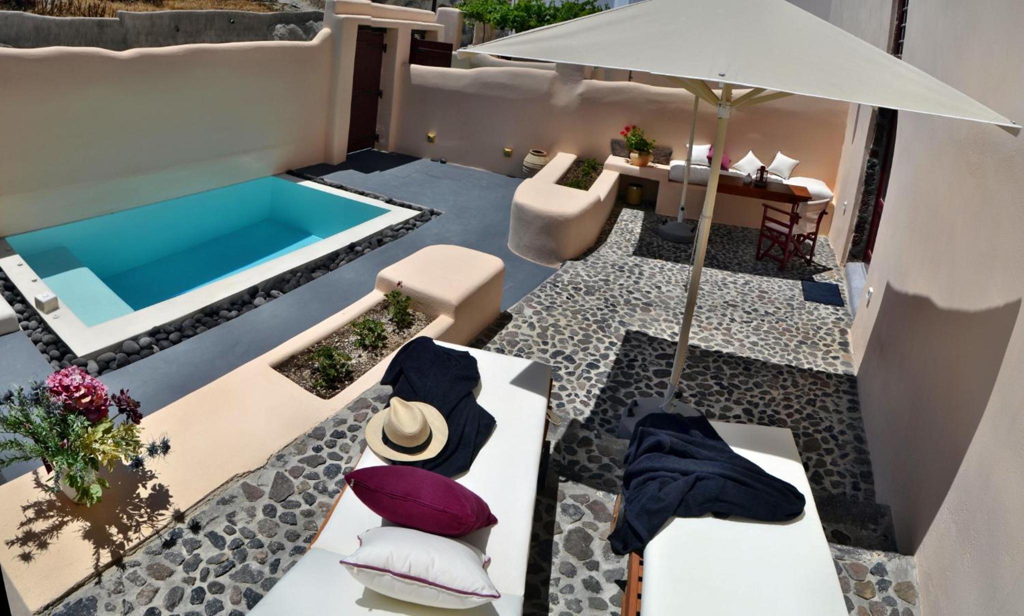 Suite with Private Pool - Photo 10