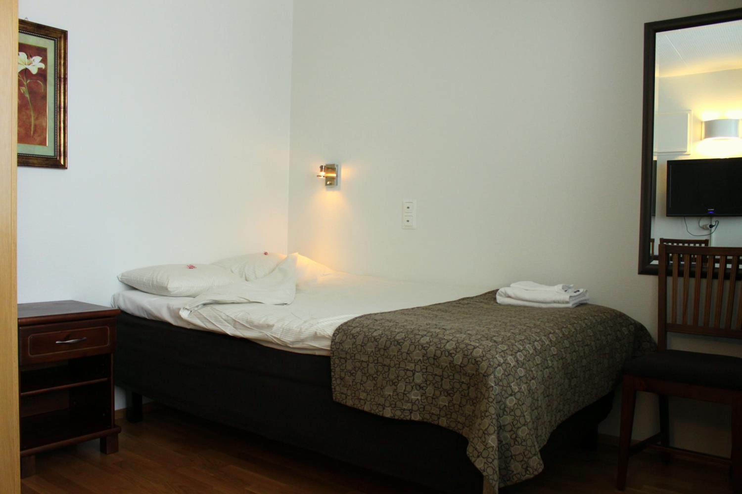 Single Room photo 2