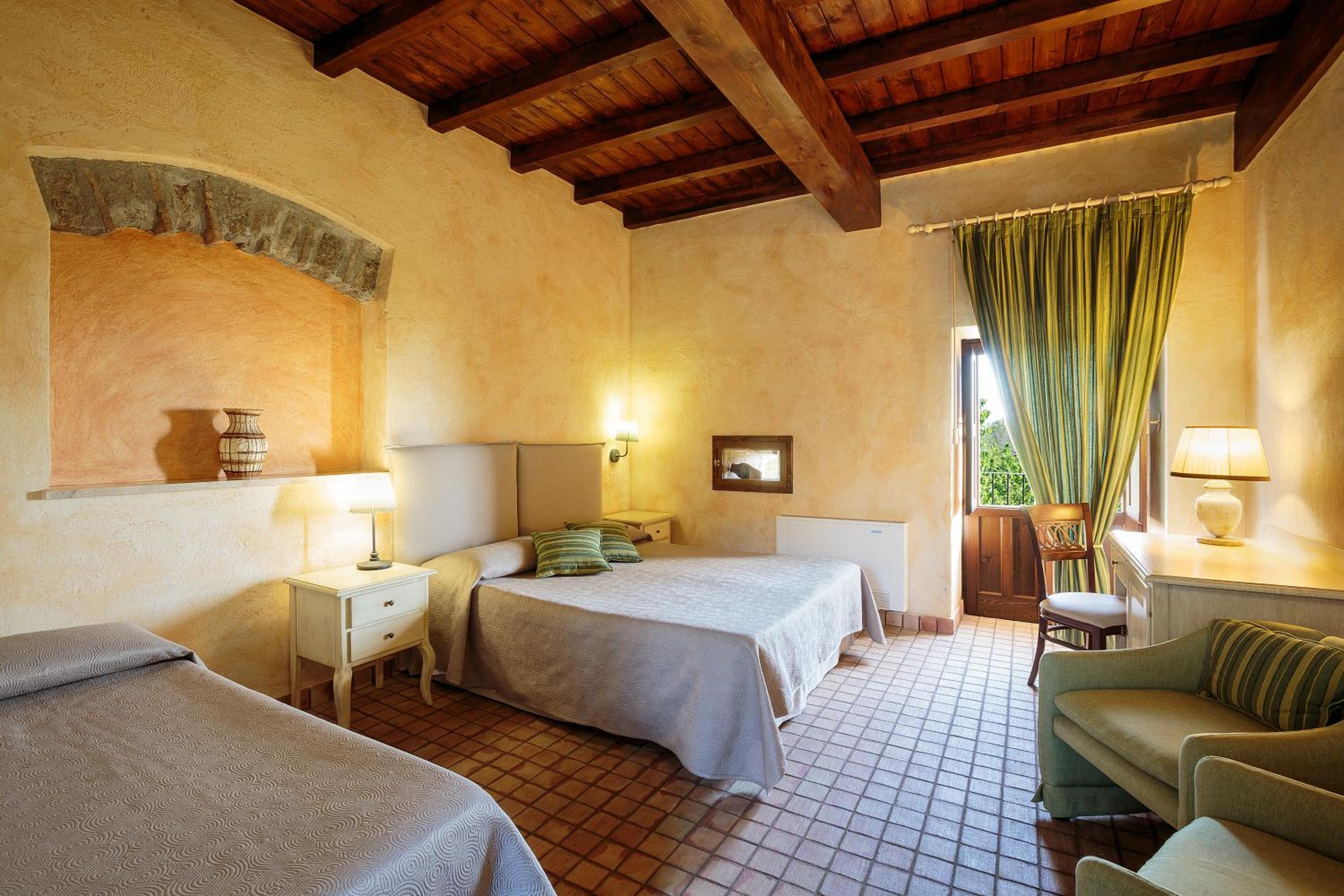 Triple Room - Photo 1
