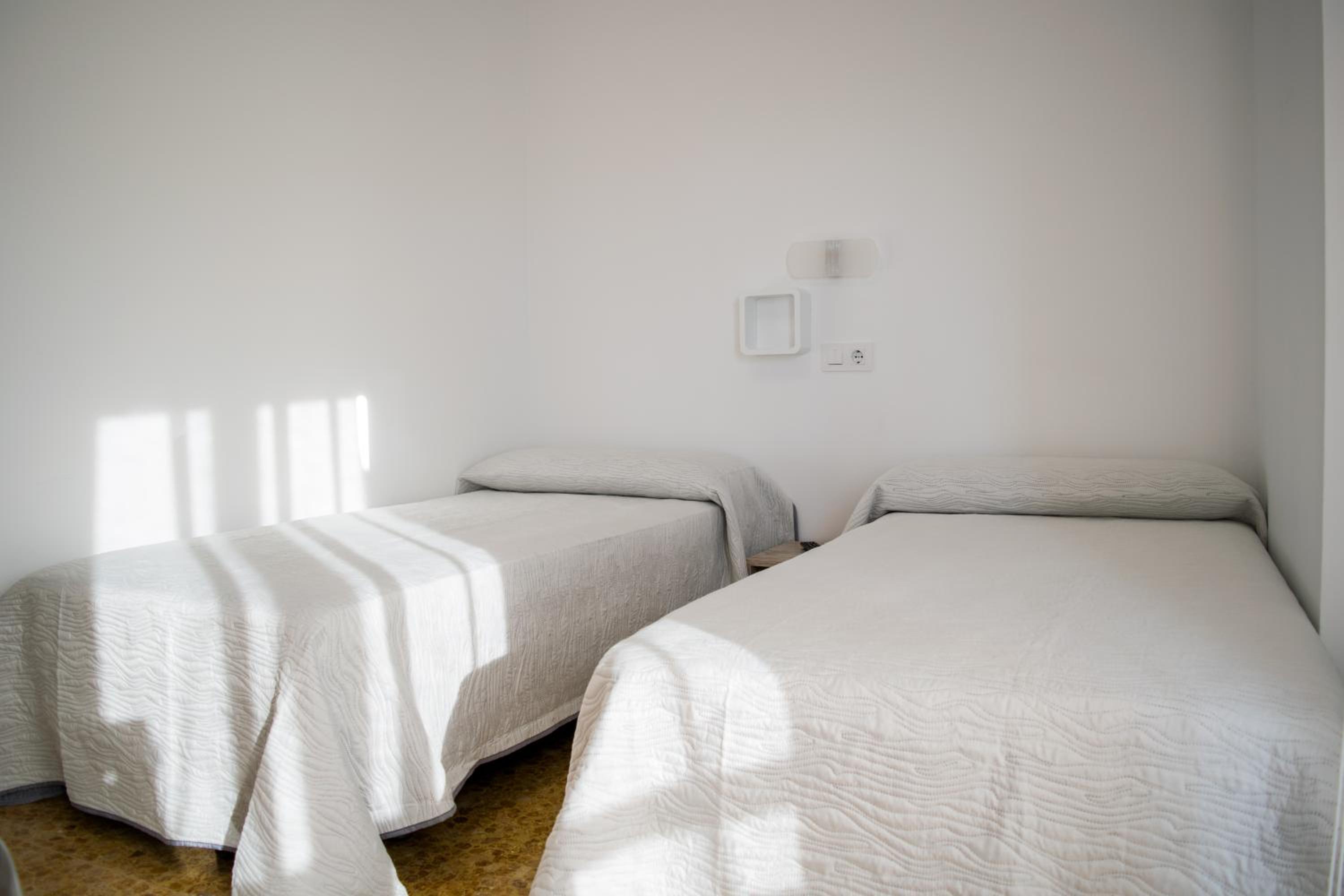Deluxe Double Room with Balcony - Photo 1