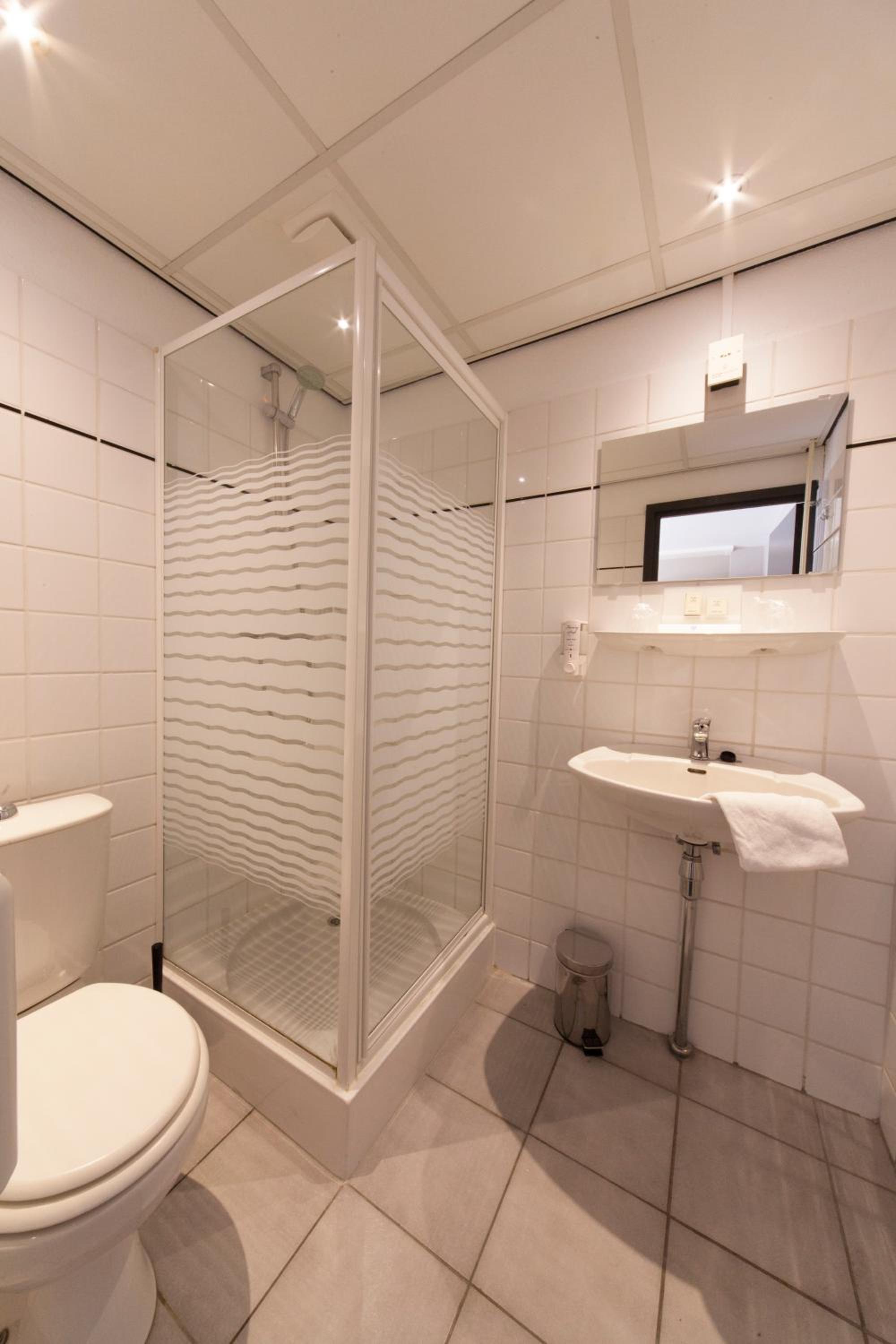 Small Double Room - Photo 2