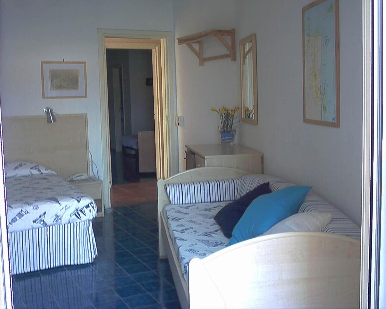 Standard Triple Room photo 1
