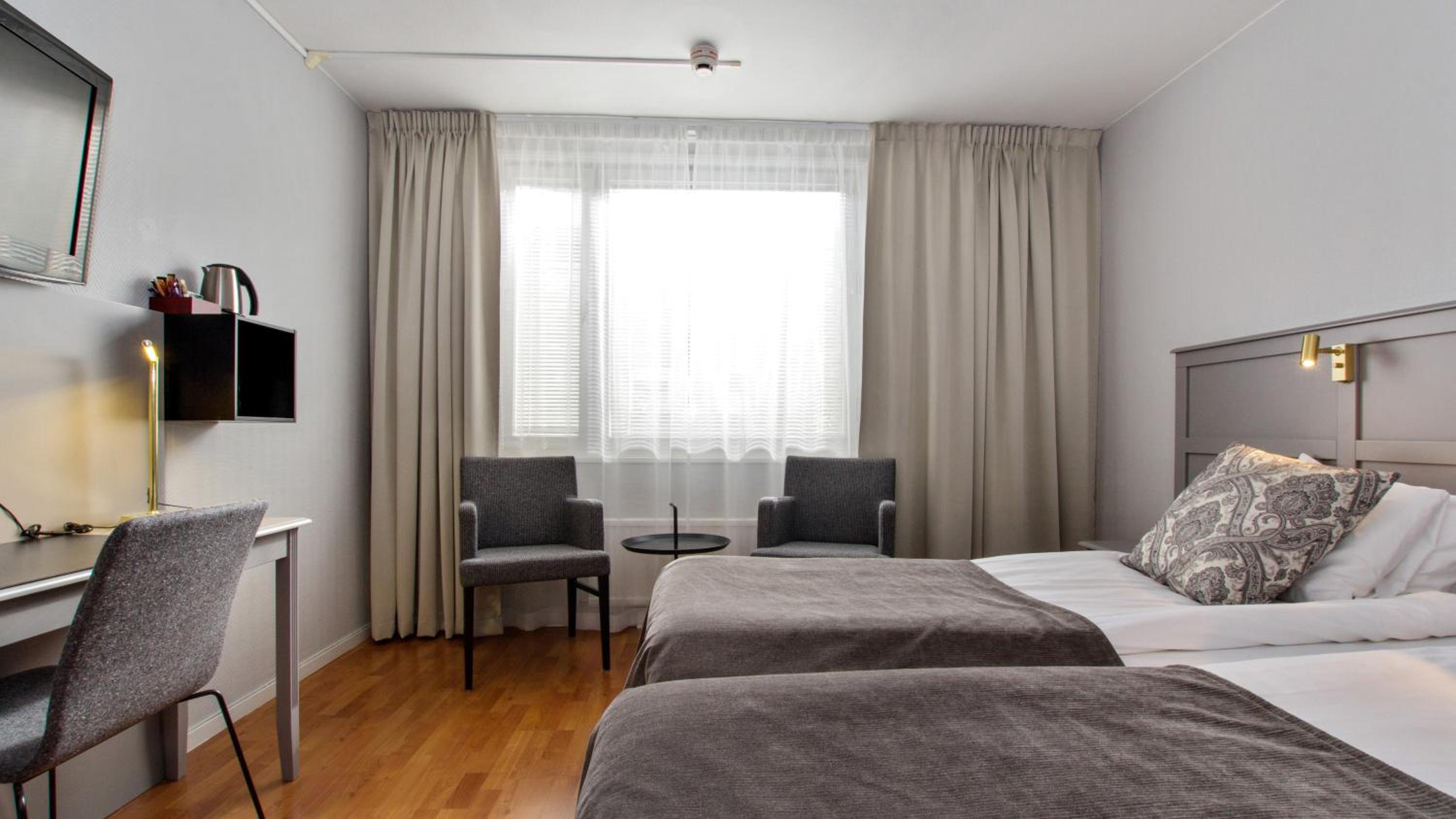 Superior Twin Room photo 3