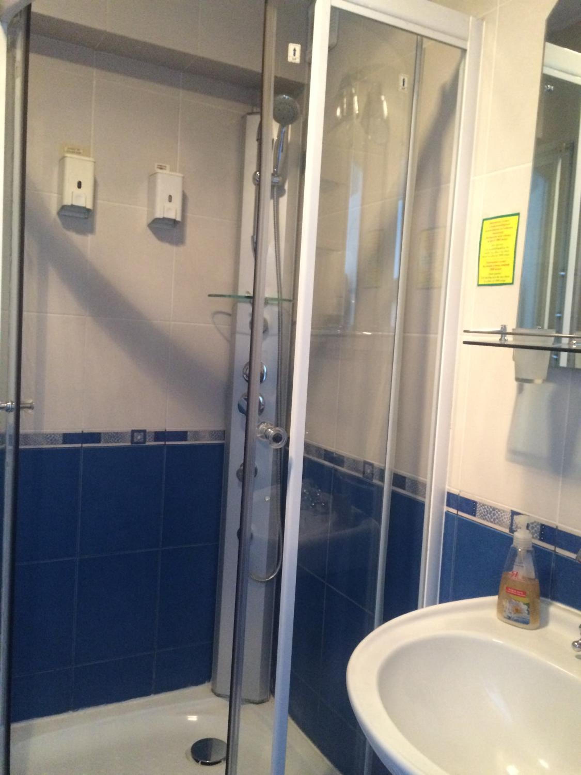 Superior Double Room - Photo 8