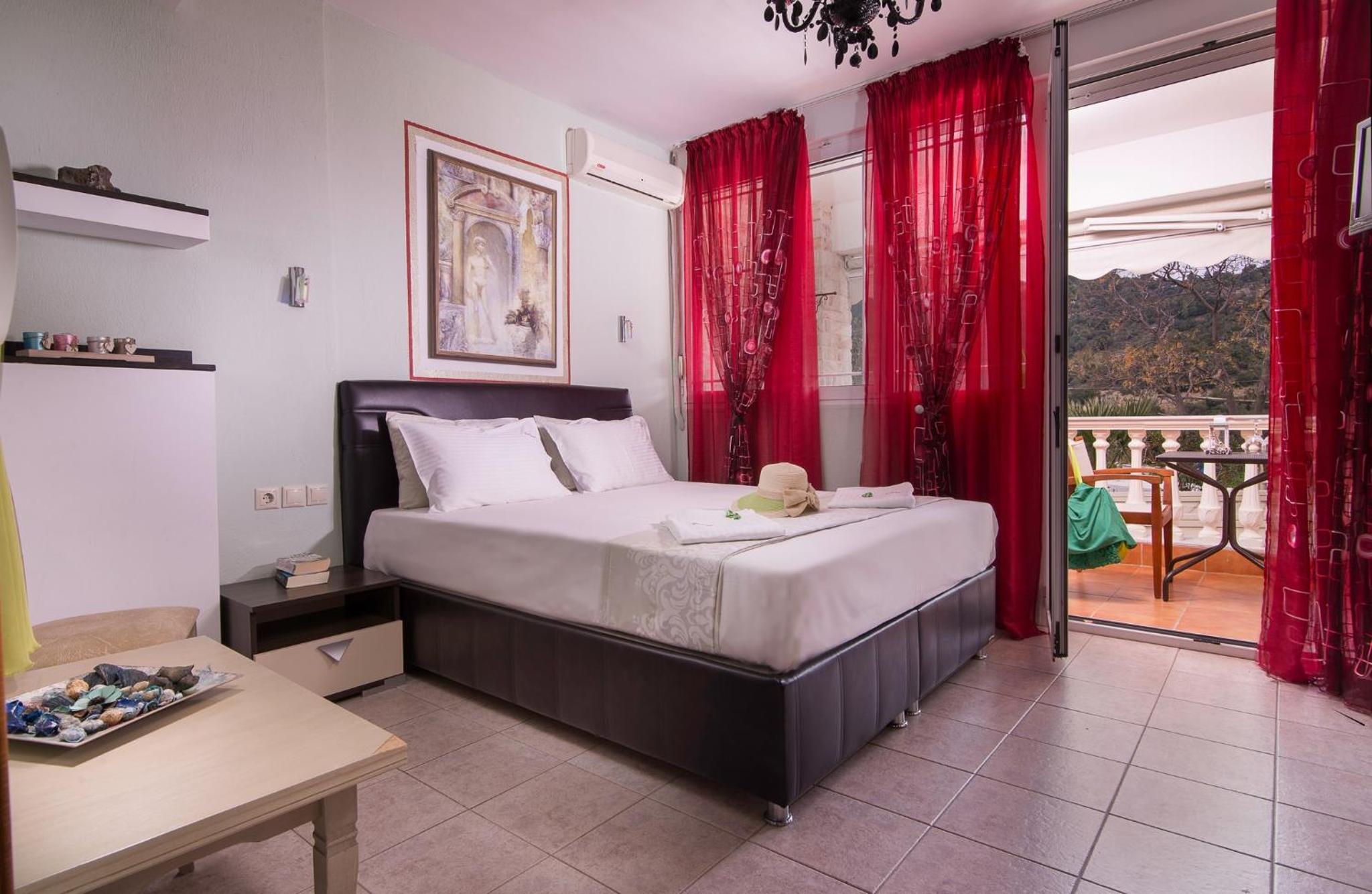Double Room with Garden View photo 3