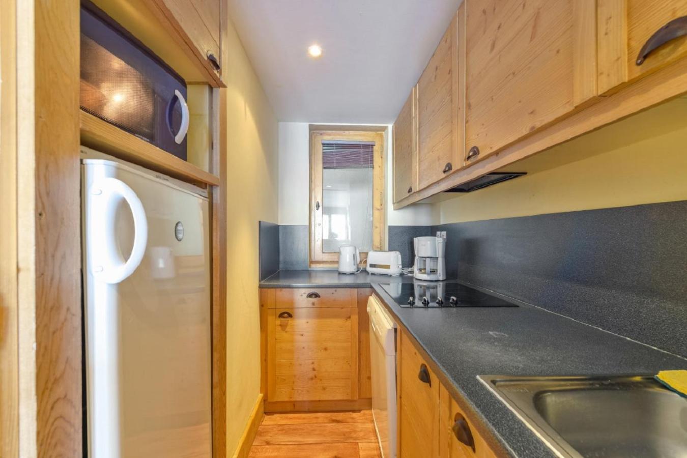 Select One-Bedroom Apartment (6 People) photo 2