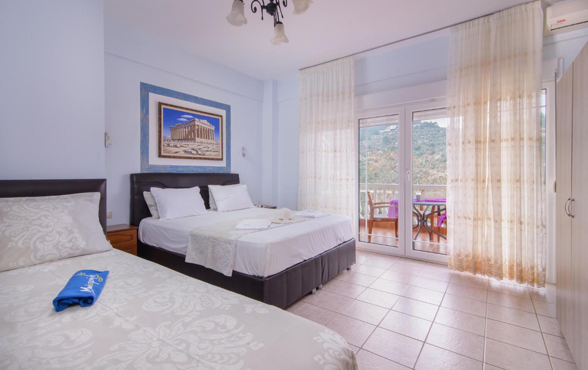 Triple Room with Mountain View