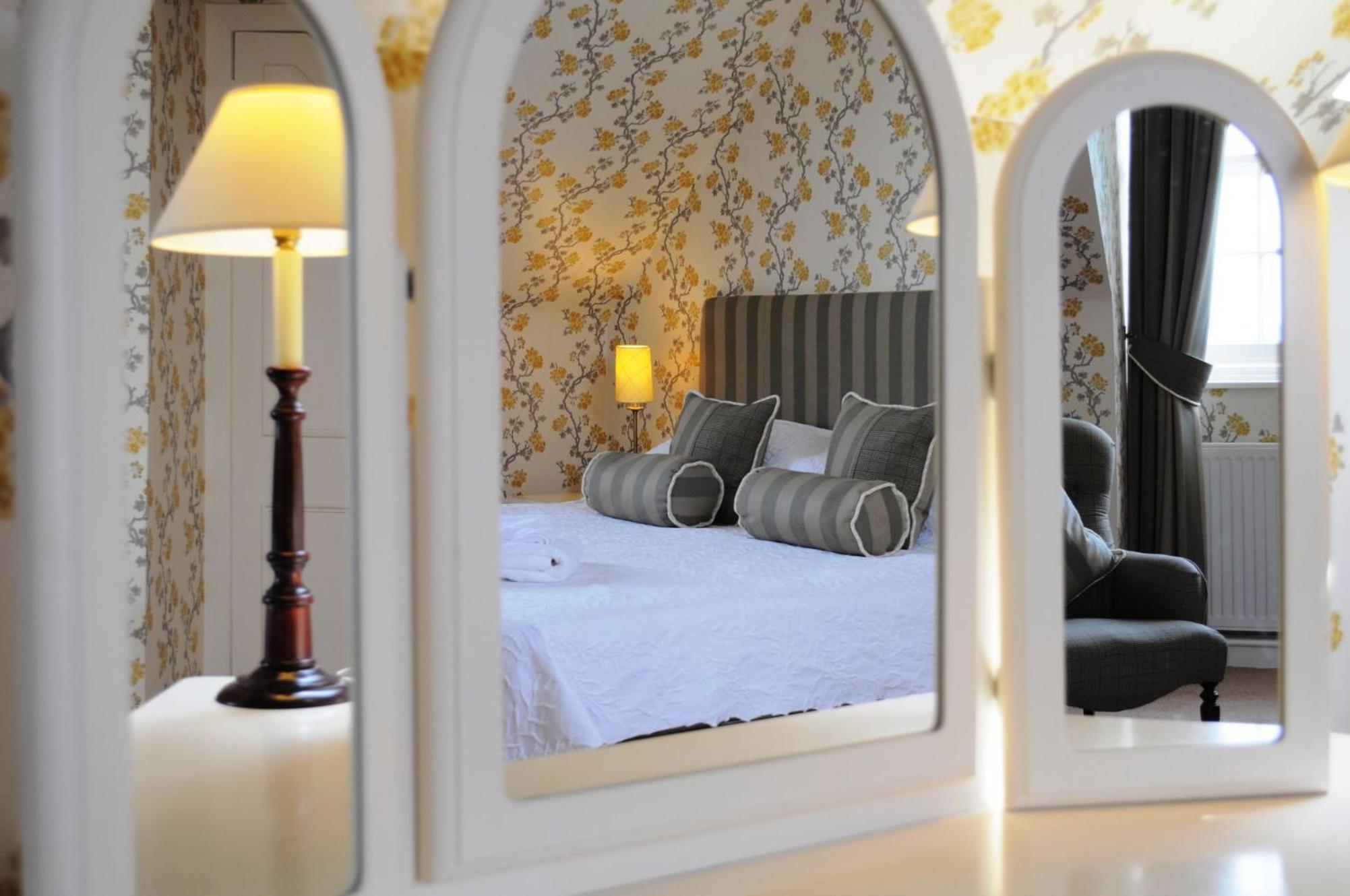 Double Room with Sea View - Photo 11