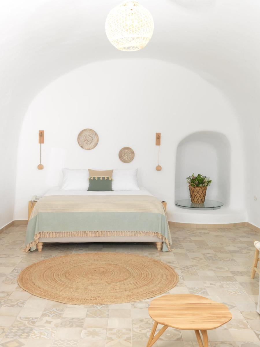 Honeymoon Cave Studio with Private Plunge Pool - Photo 10