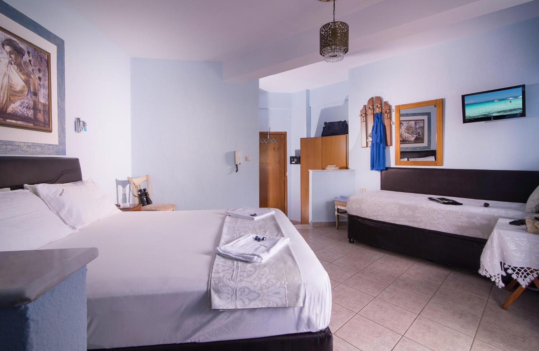 Triple Room with Garden View photo 2