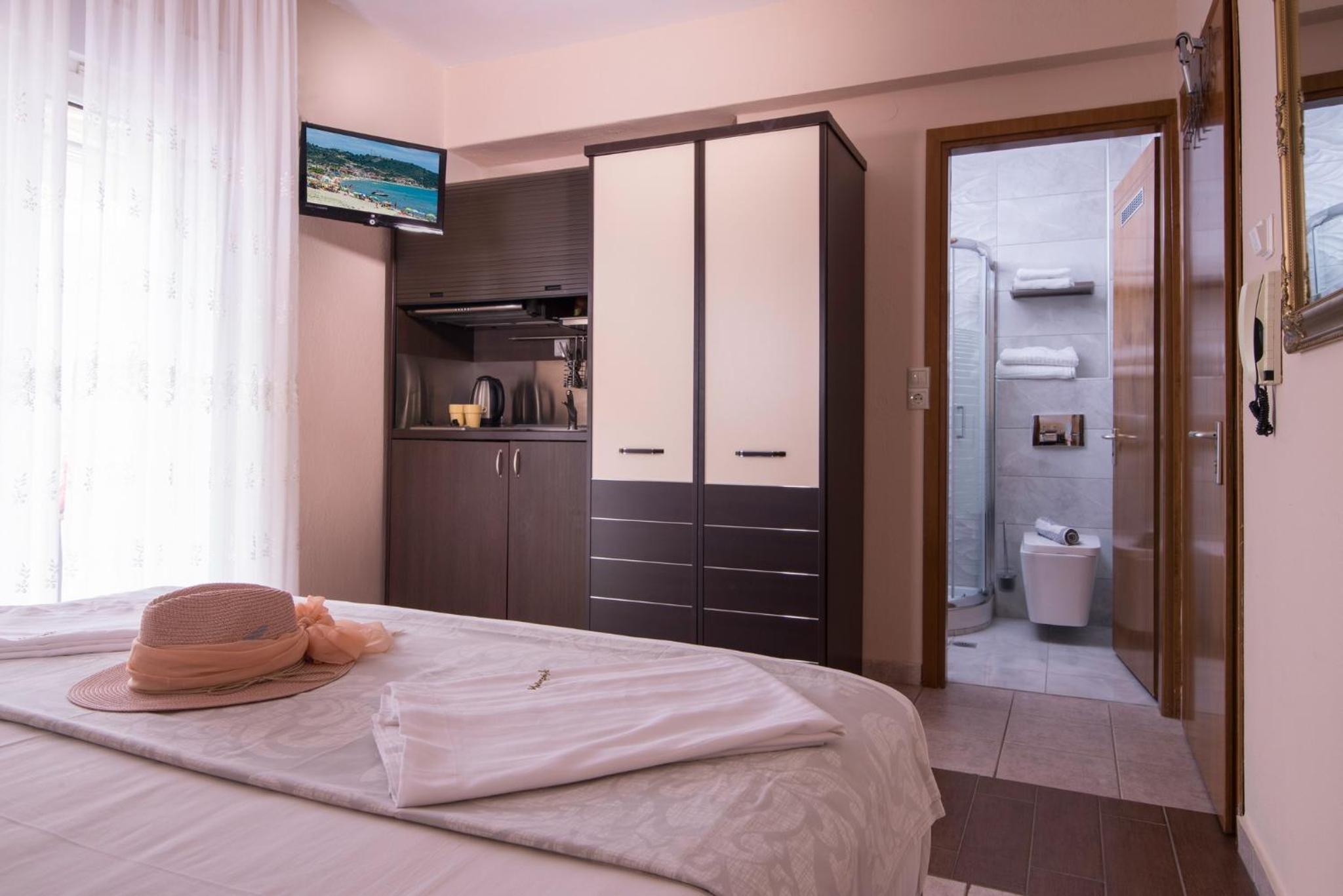 Double Room with Lateral Sea View photo 2