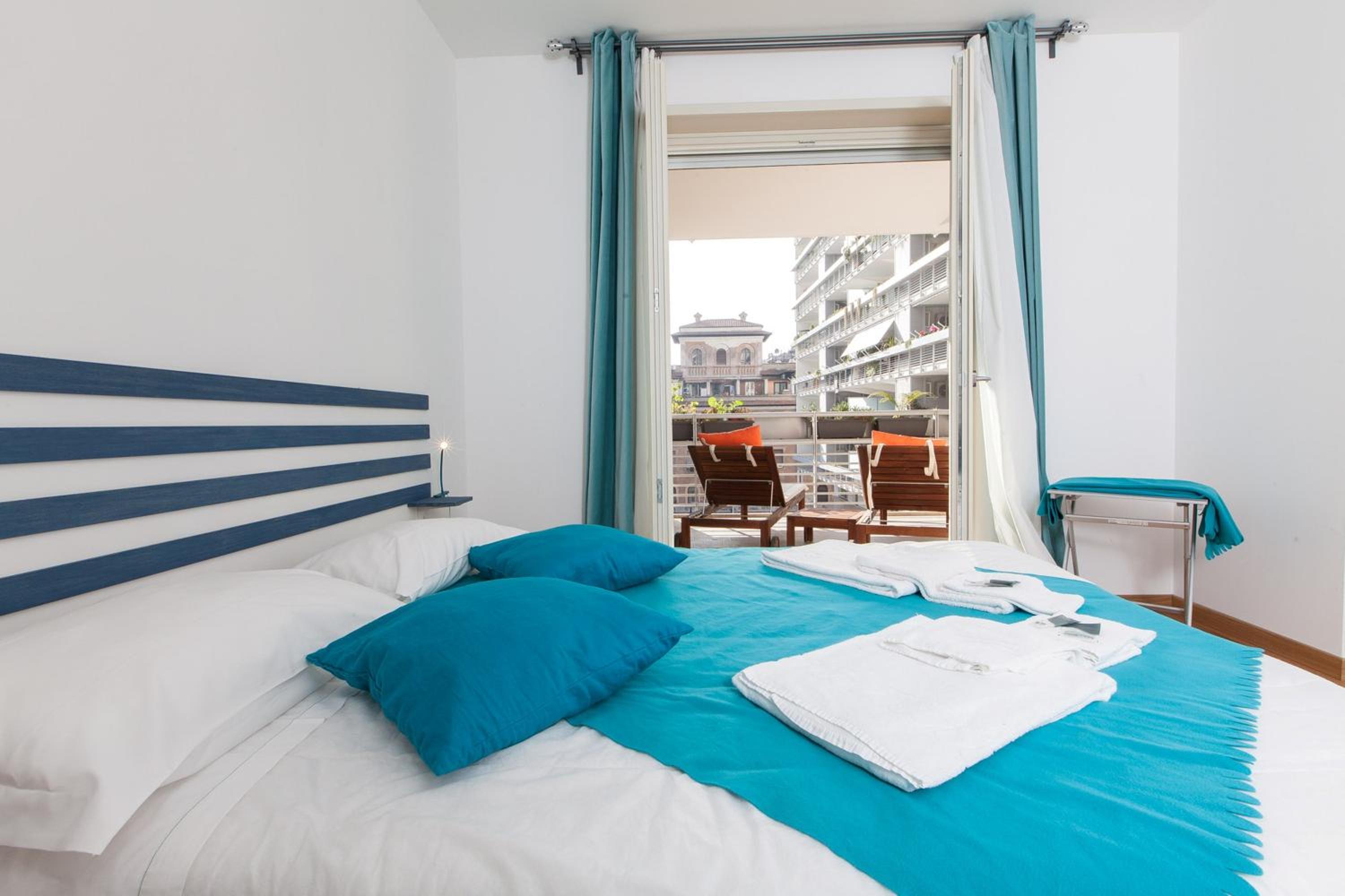 Superior One-Bedroom Apartment with Terrace